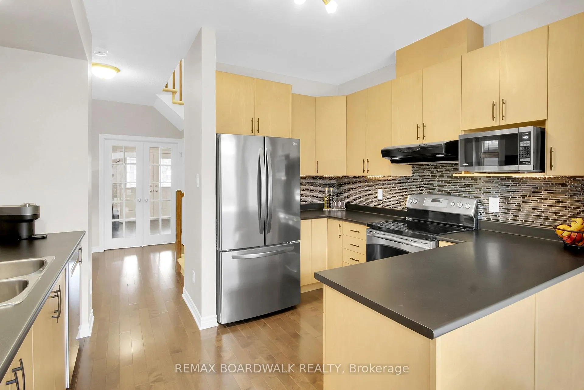 Photo 8 of 802 Tony George Place E, Ottawa, Stittsville (North) — HOMEH