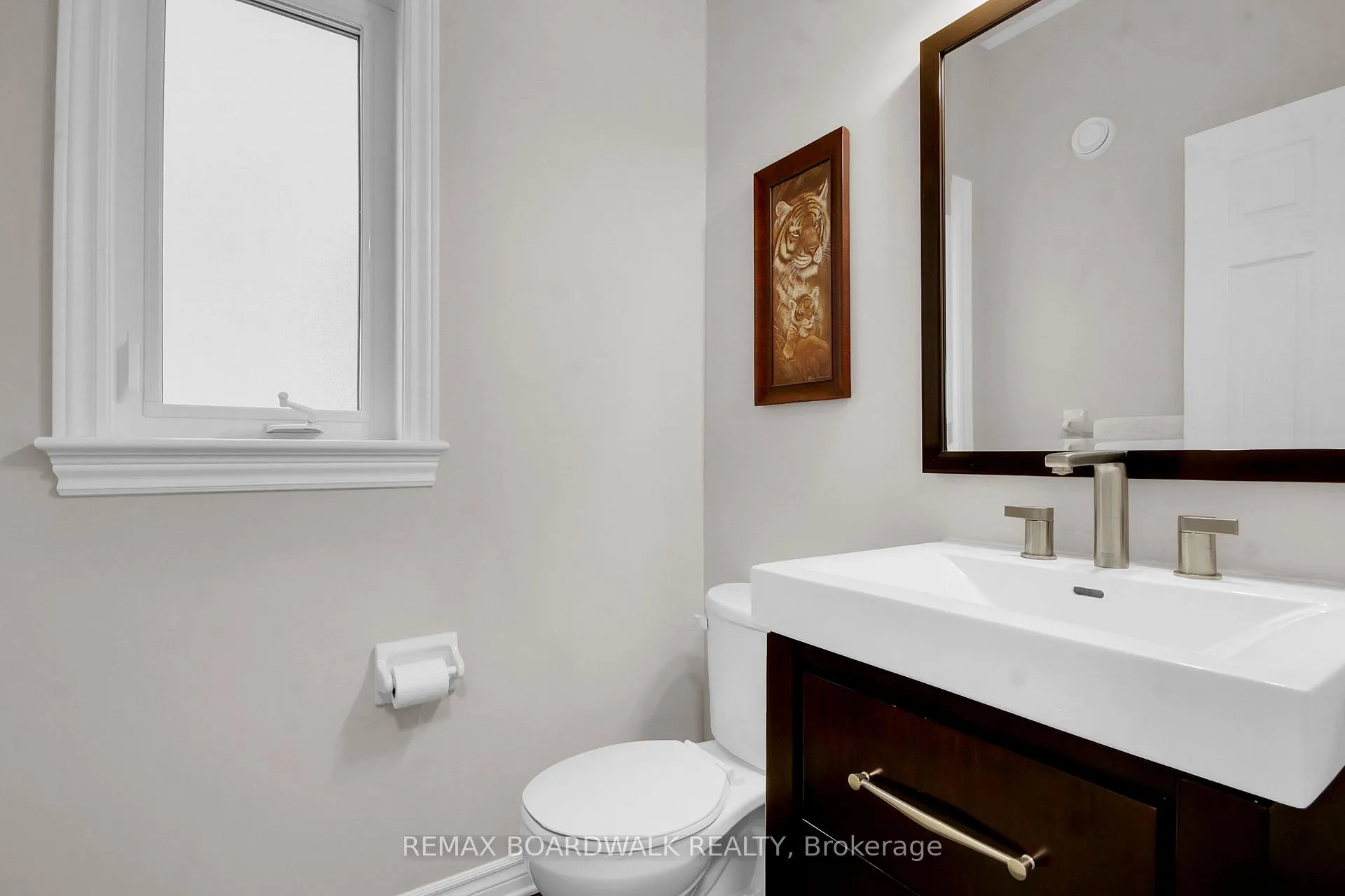 Photo 10 of 802 Tony George Place E, Ottawa, Stittsville (North) — HOMEH