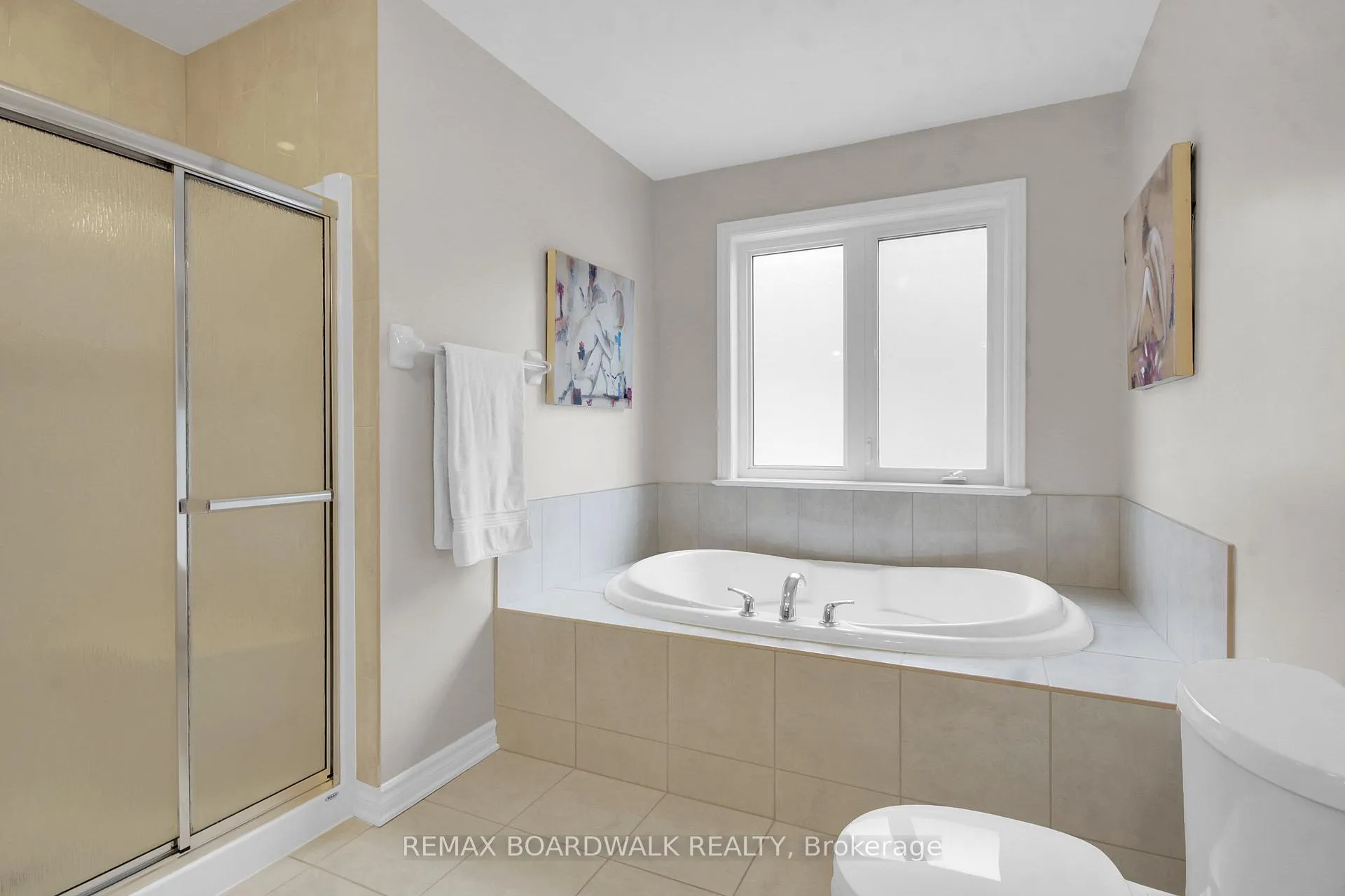 Photo 15 of 802 Tony George Place E, Ottawa, Stittsville (North) — HOMEH
