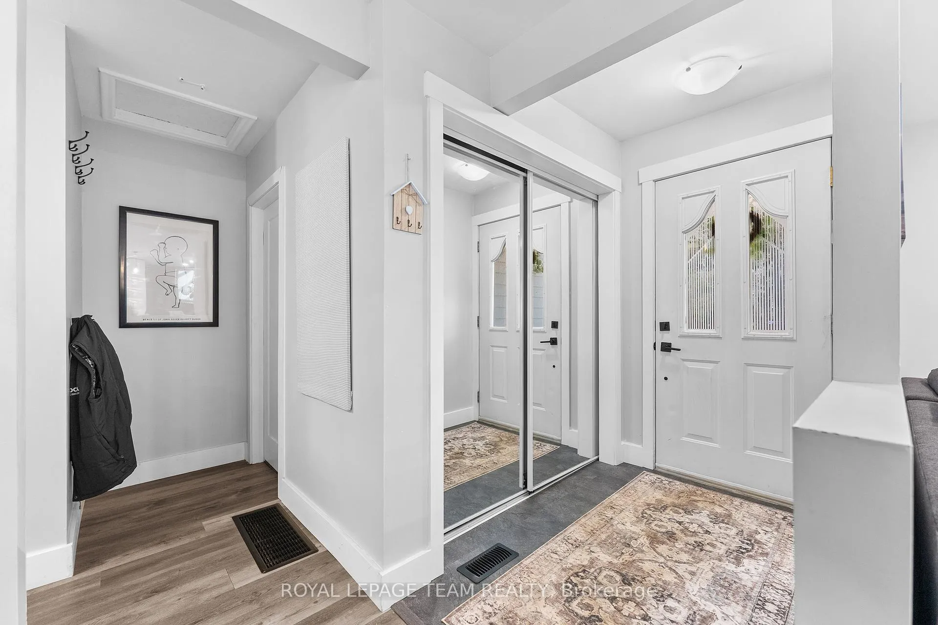 Photo 5 of 25 Frontenac Crescent, Deep River — HOMEH
