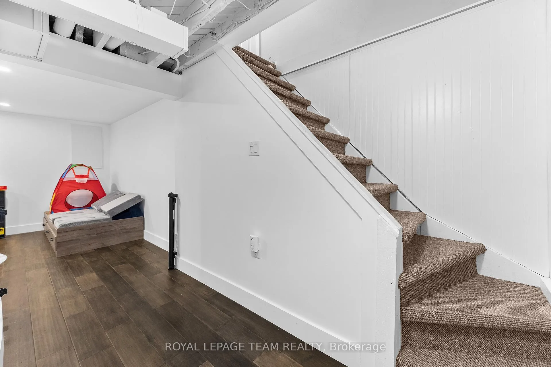 Photo 28 of 25 Frontenac Crescent, Deep River — HOMEH