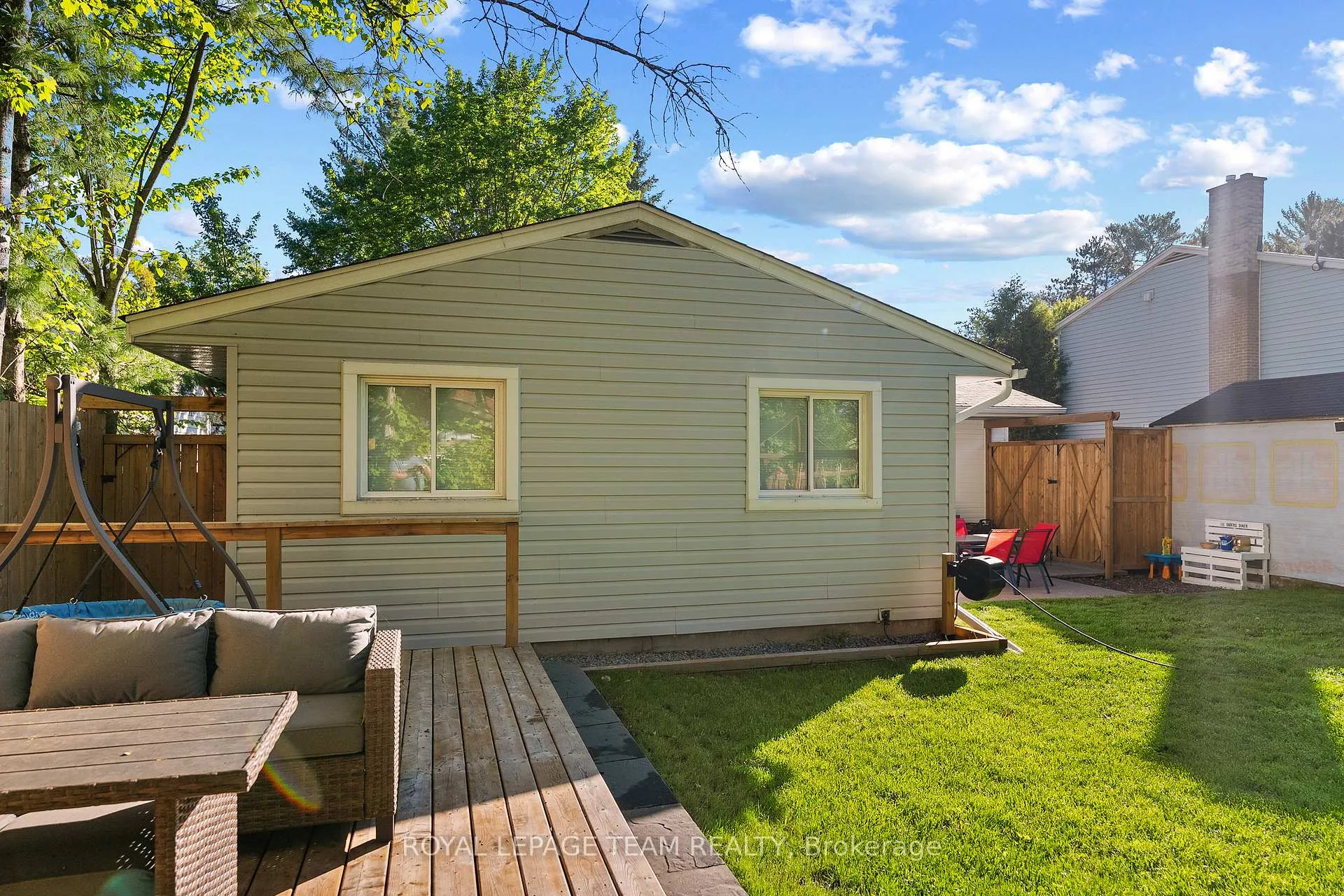 Photo 38 of 25 Frontenac Crescent, Deep River — HOMEH