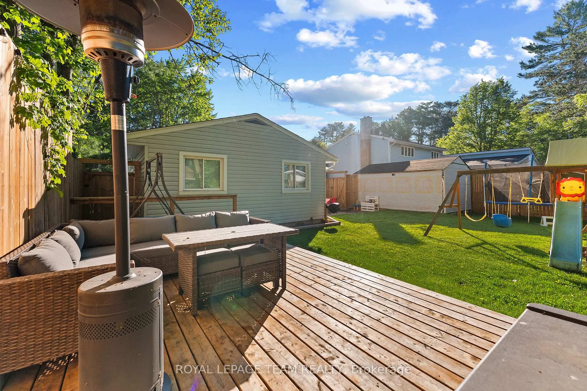Photo 39 of 25 Frontenac Crescent, Deep River — HOMEH