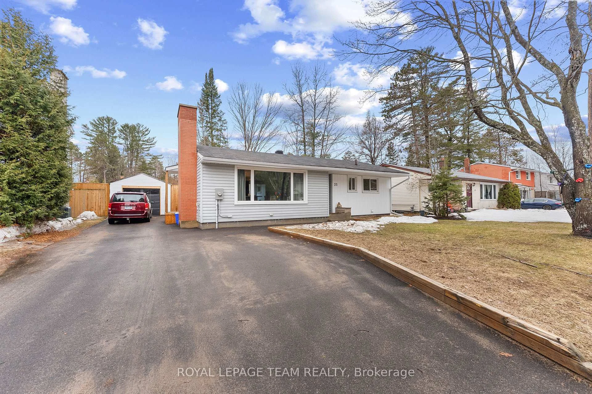 Photo 45 of 25 Frontenac Crescent, Deep River — HOMEH