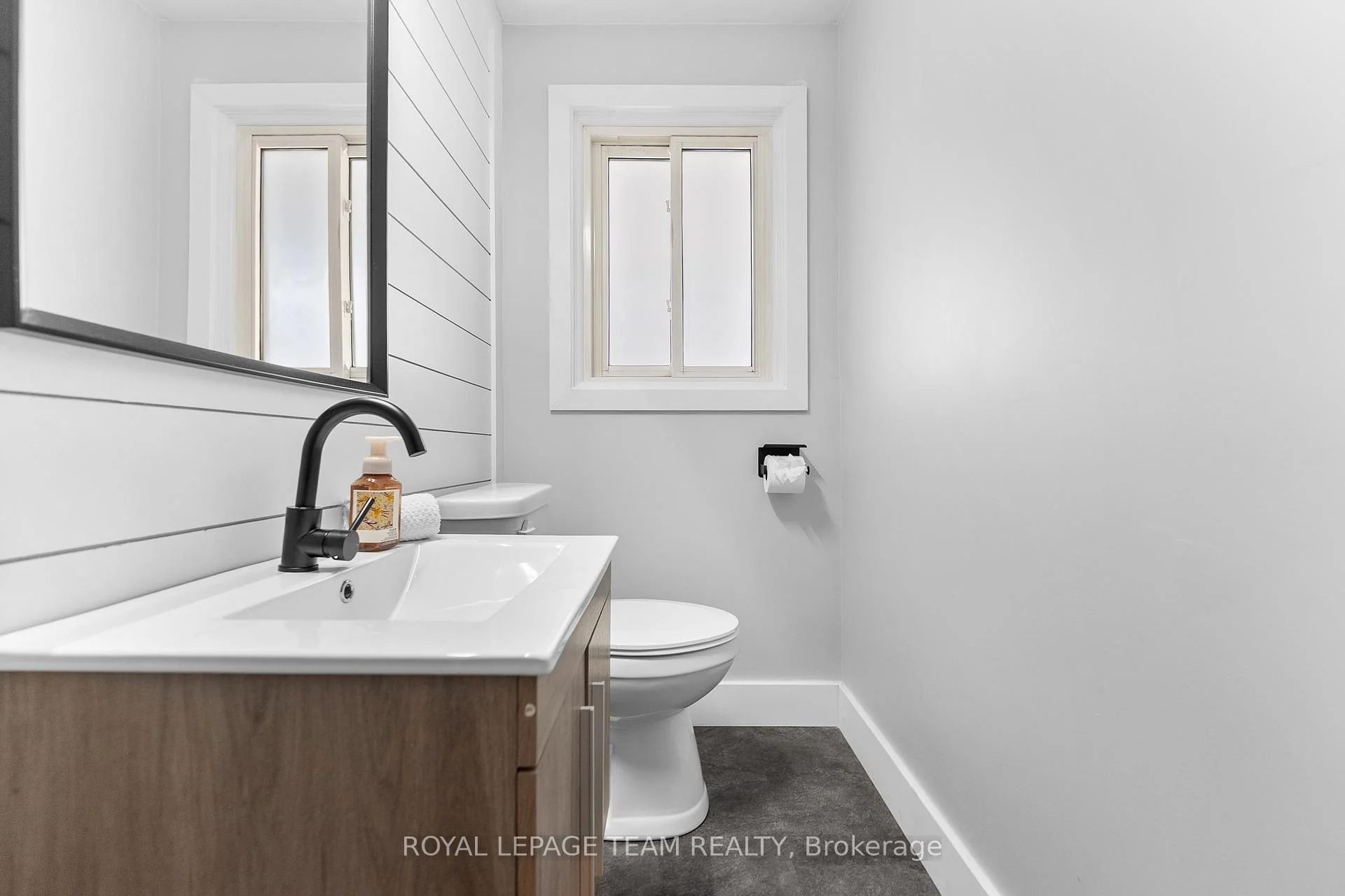 Photo 51 of 25 Frontenac Crescent, Deep River — HOMEH