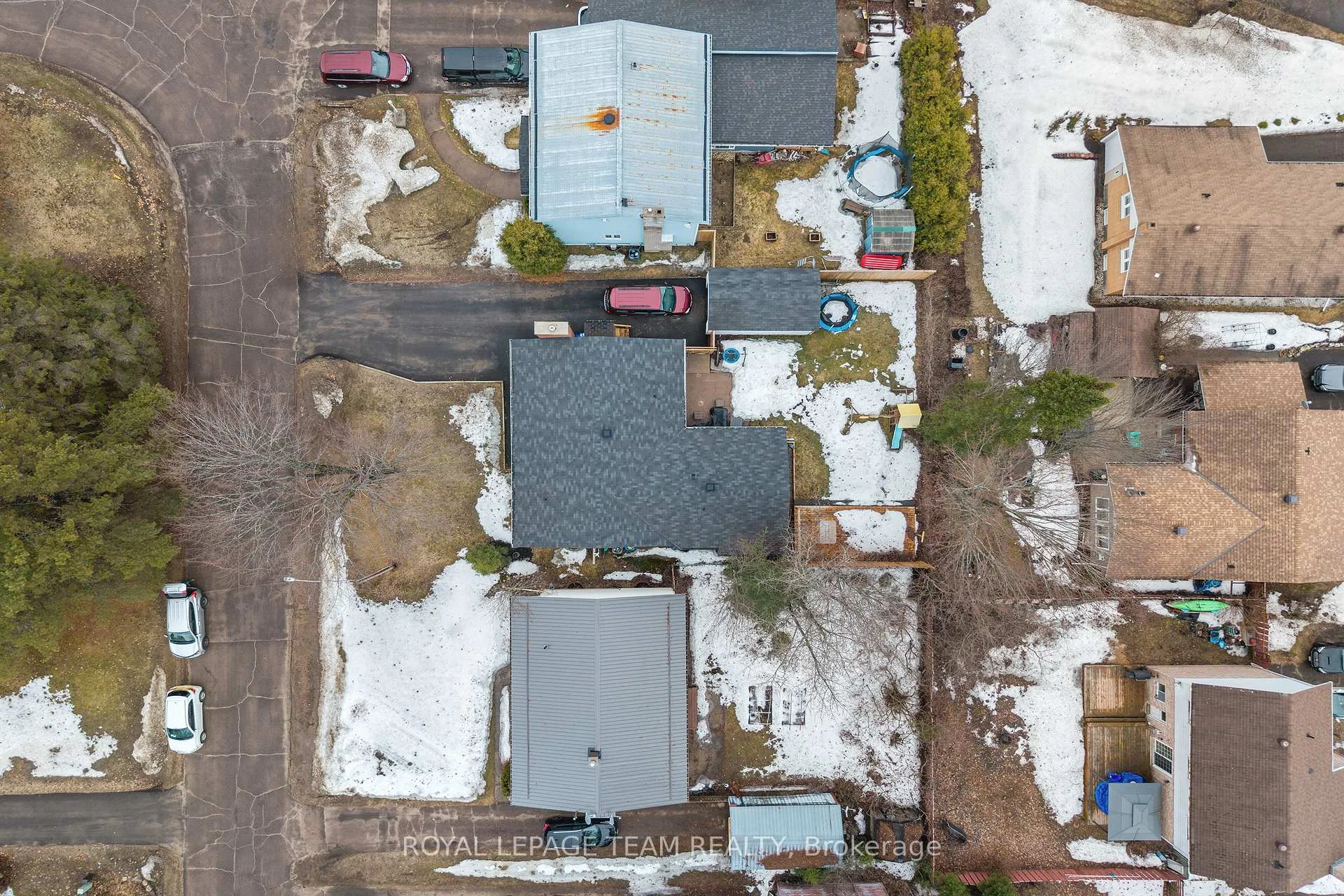 Photo 55 of 25 Frontenac Crescent, Deep River — HOMEH