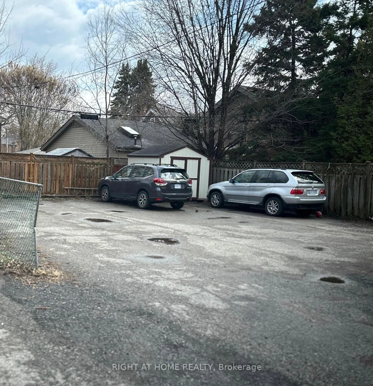 Photo 7 of Unit Unit 1, 57 Superior Avenue, Etobicoke, Mimico — HOMEH
