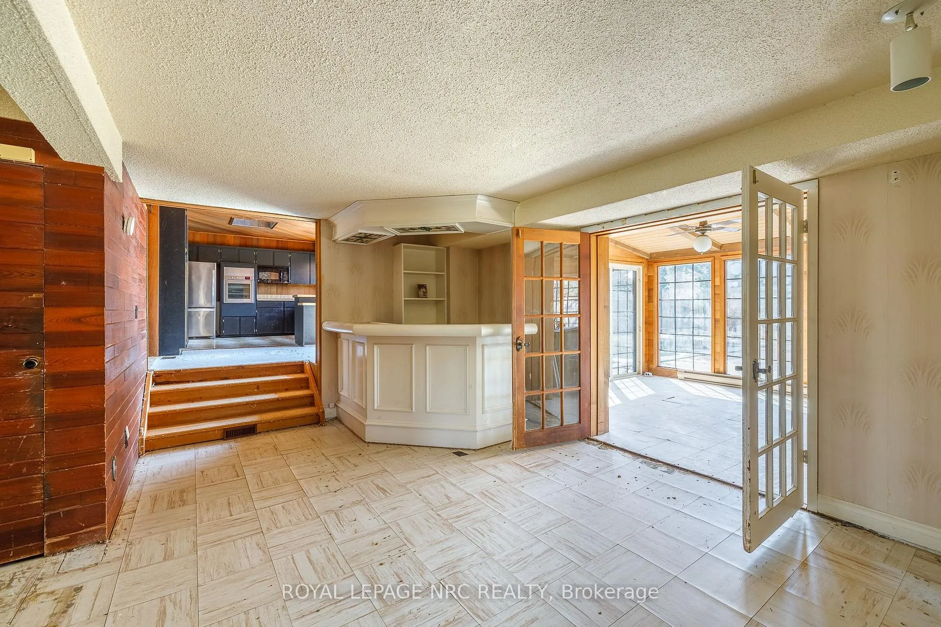 Photo 18 of 20 Old Coach Road, St. Catharines, Lakeshore — HOMEH