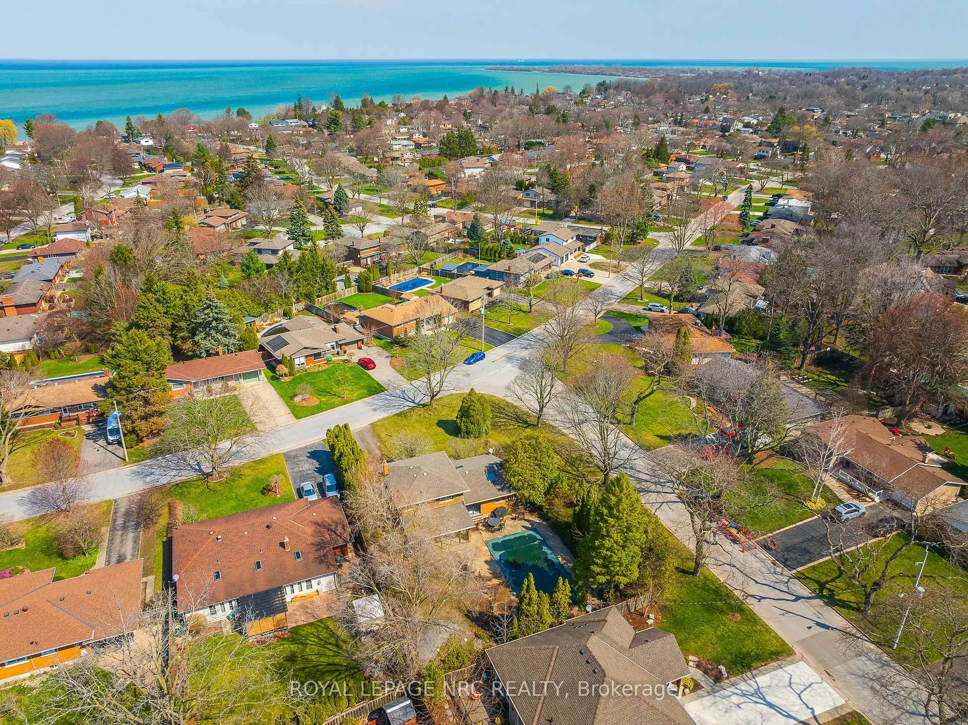 Photo 40 of 20 Old Coach Road, St. Catharines, Lakeshore — HOMEH