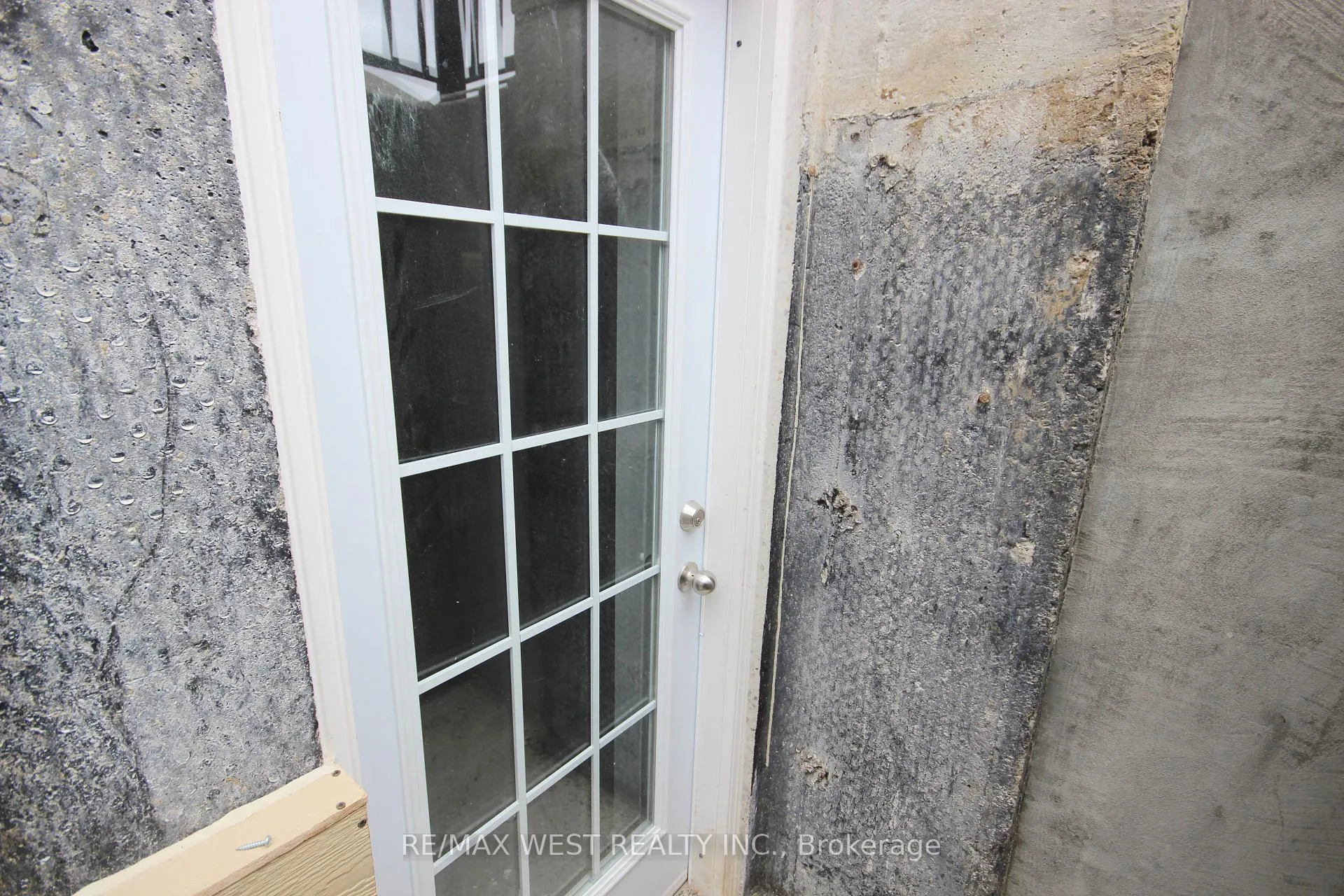 Photo 4 of Unit BSMT, 152 The Queensway, Barrie, Innis-Shore — HOMEH
