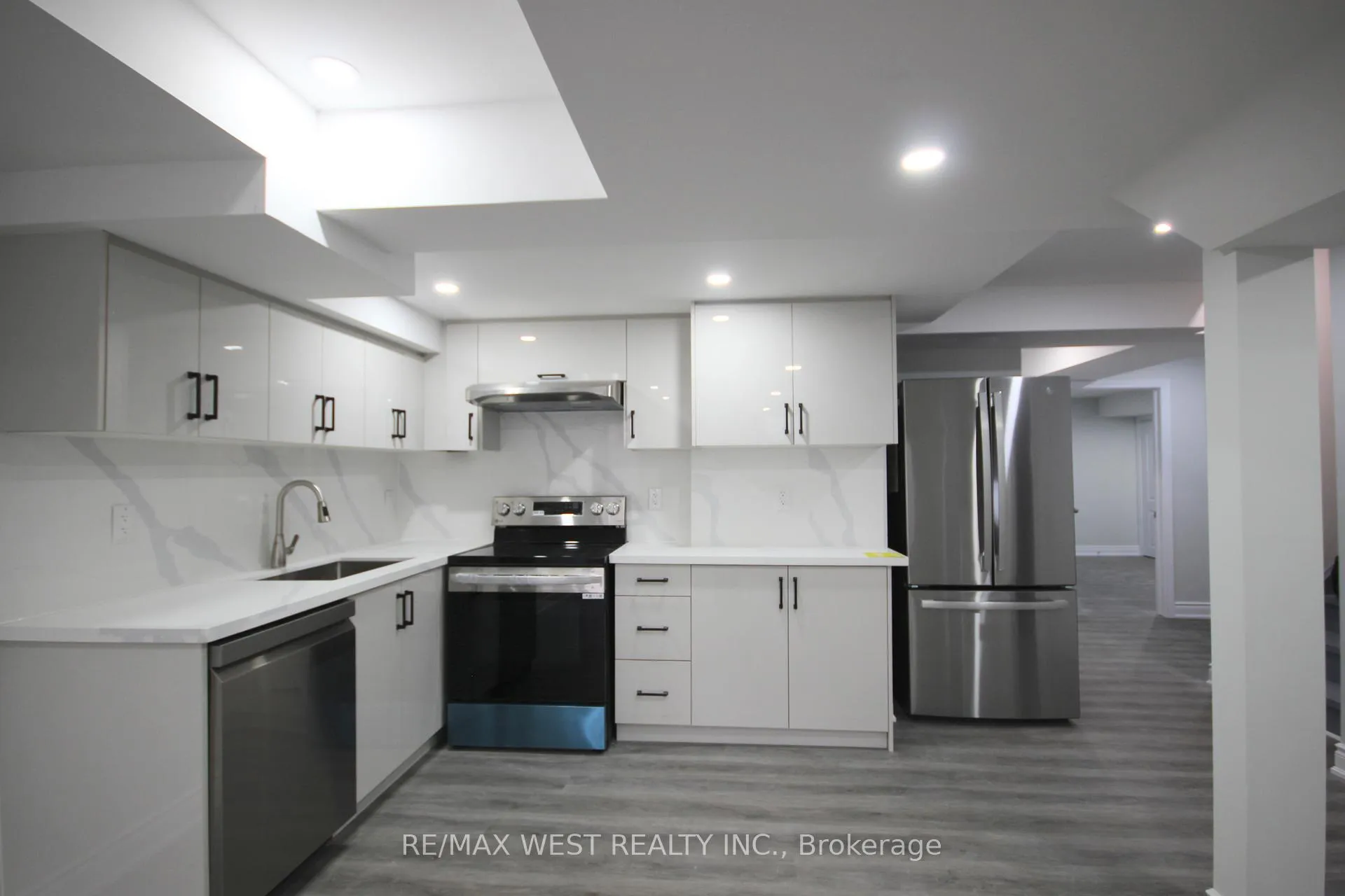 Photo 9 of Unit BSMT, 152 The Queensway, Barrie, Innis-Shore — HOMEH