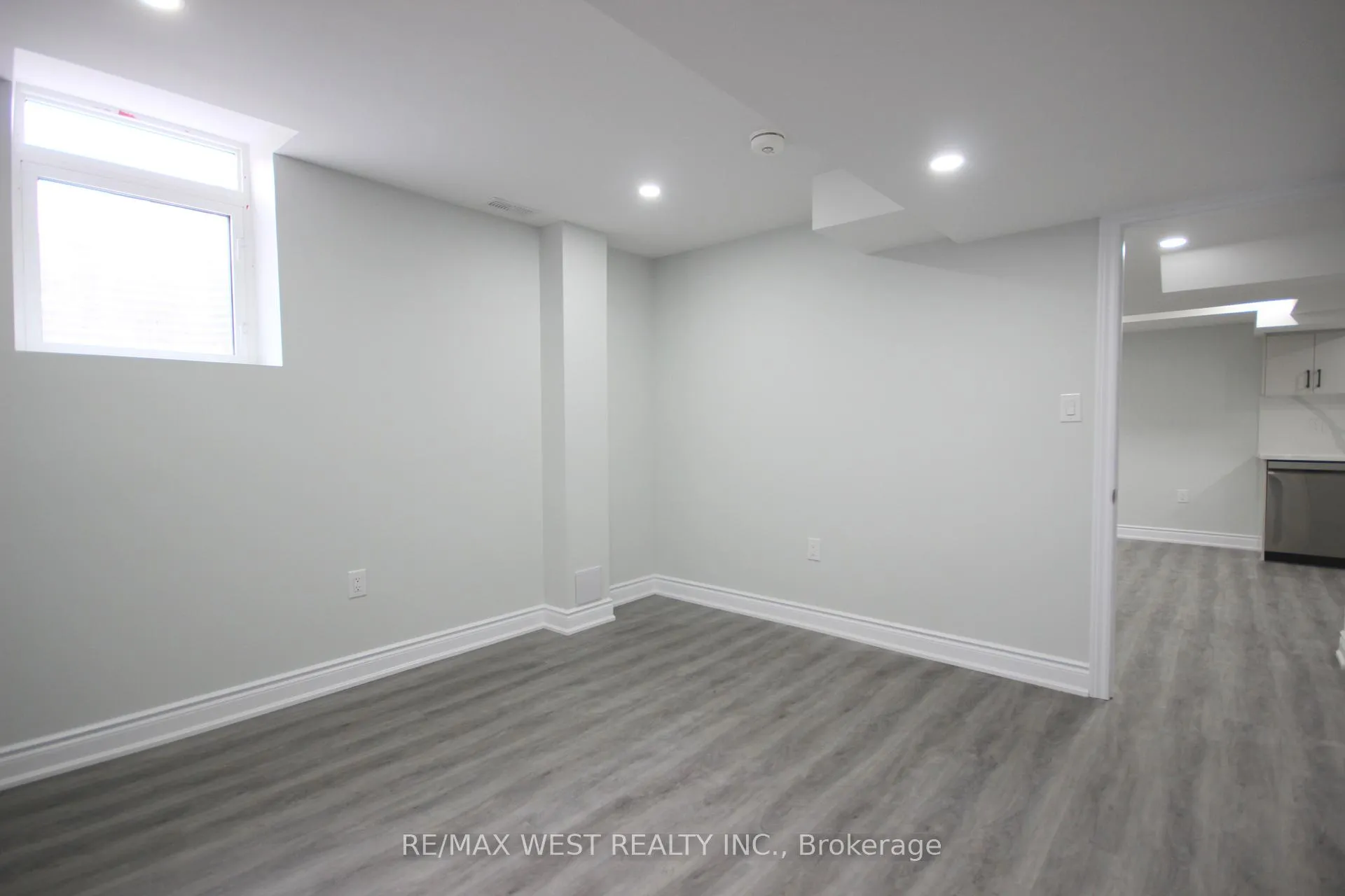 Photo 14 of Unit BSMT, 152 The Queensway, Barrie, Innis-Shore — HOMEH