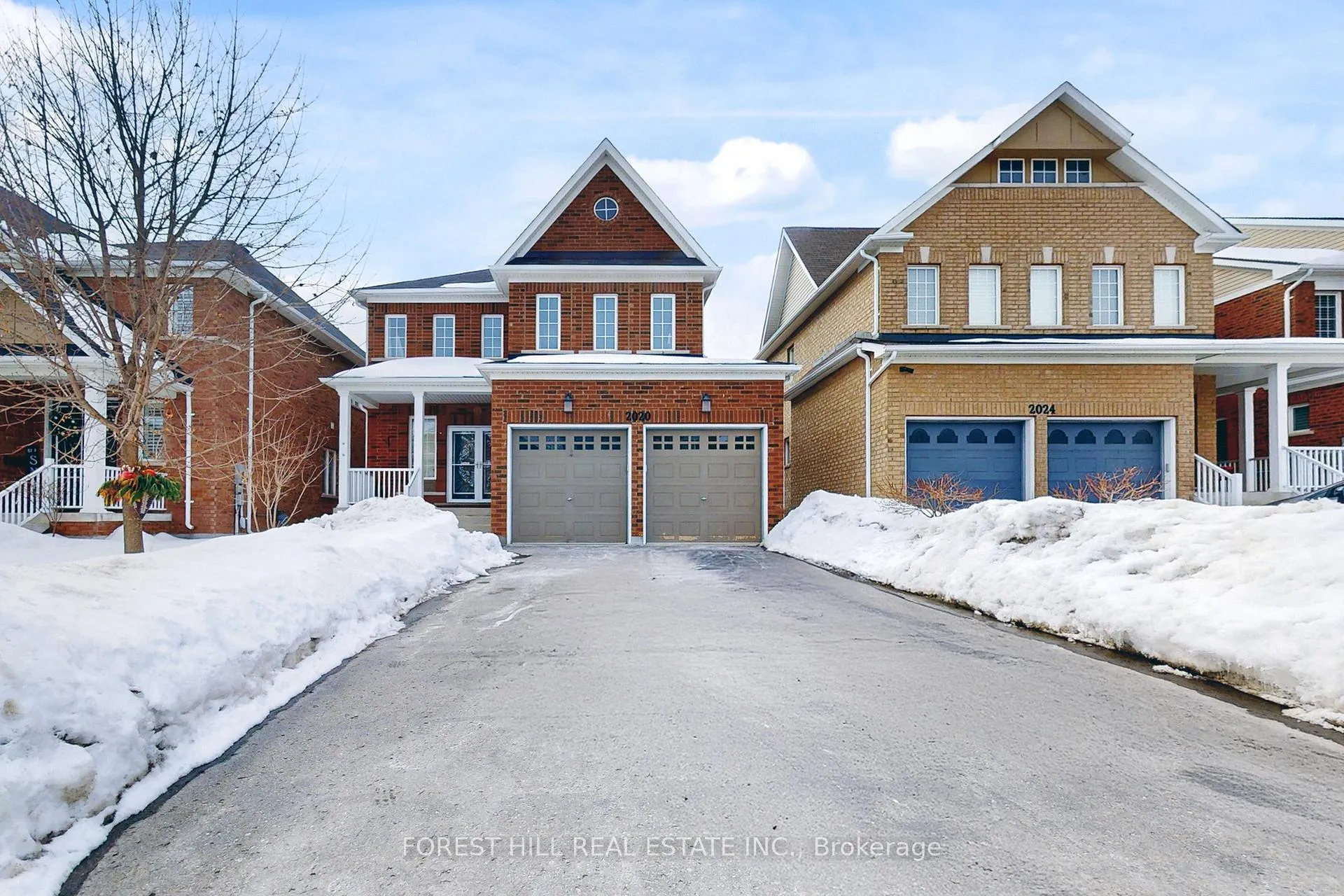 Photo 3 of 2020 Magee Court, Oshawa, Taunton — HOMEH
