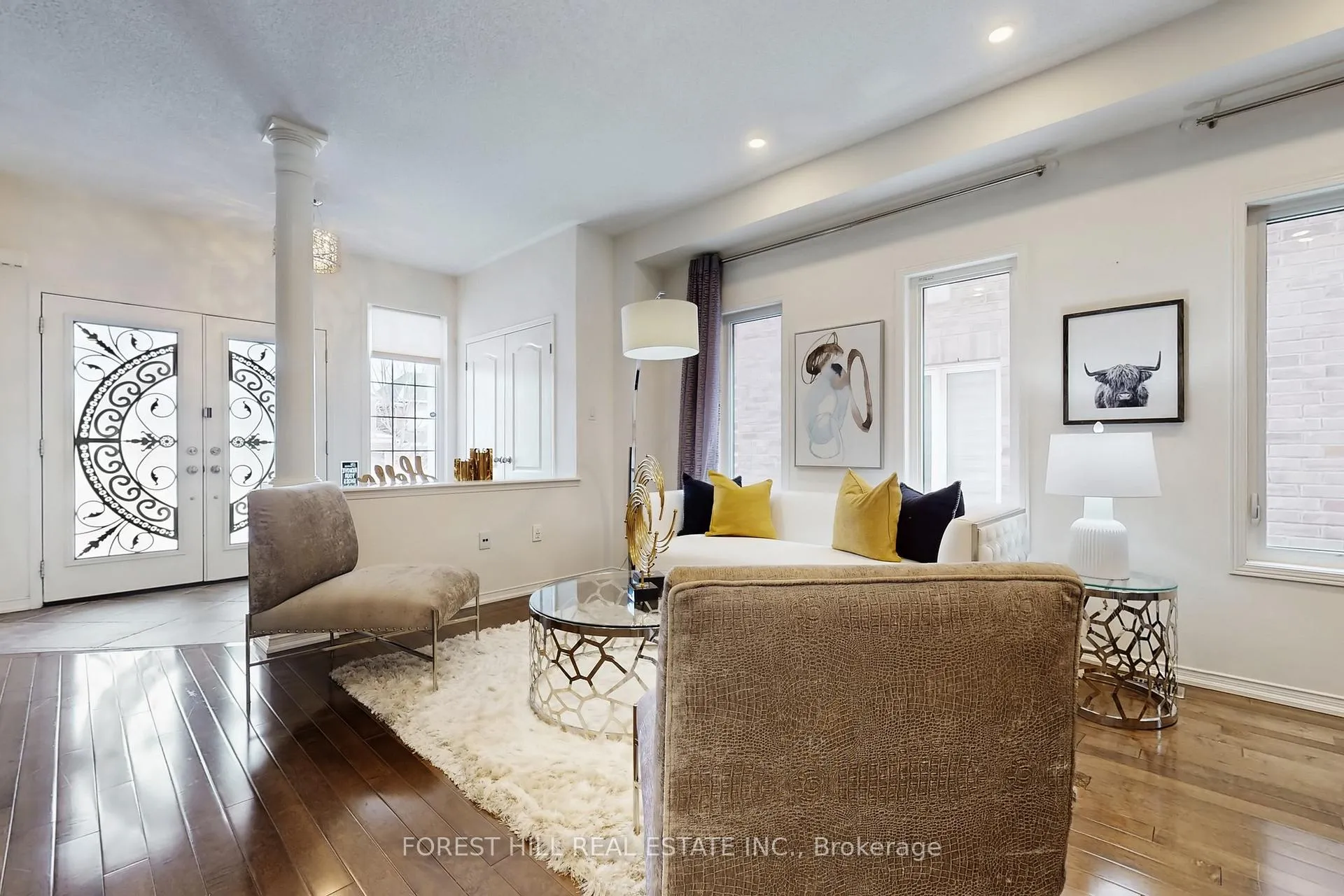 Photo 4 of 2020 Magee Court, Oshawa, Taunton — HOMEH