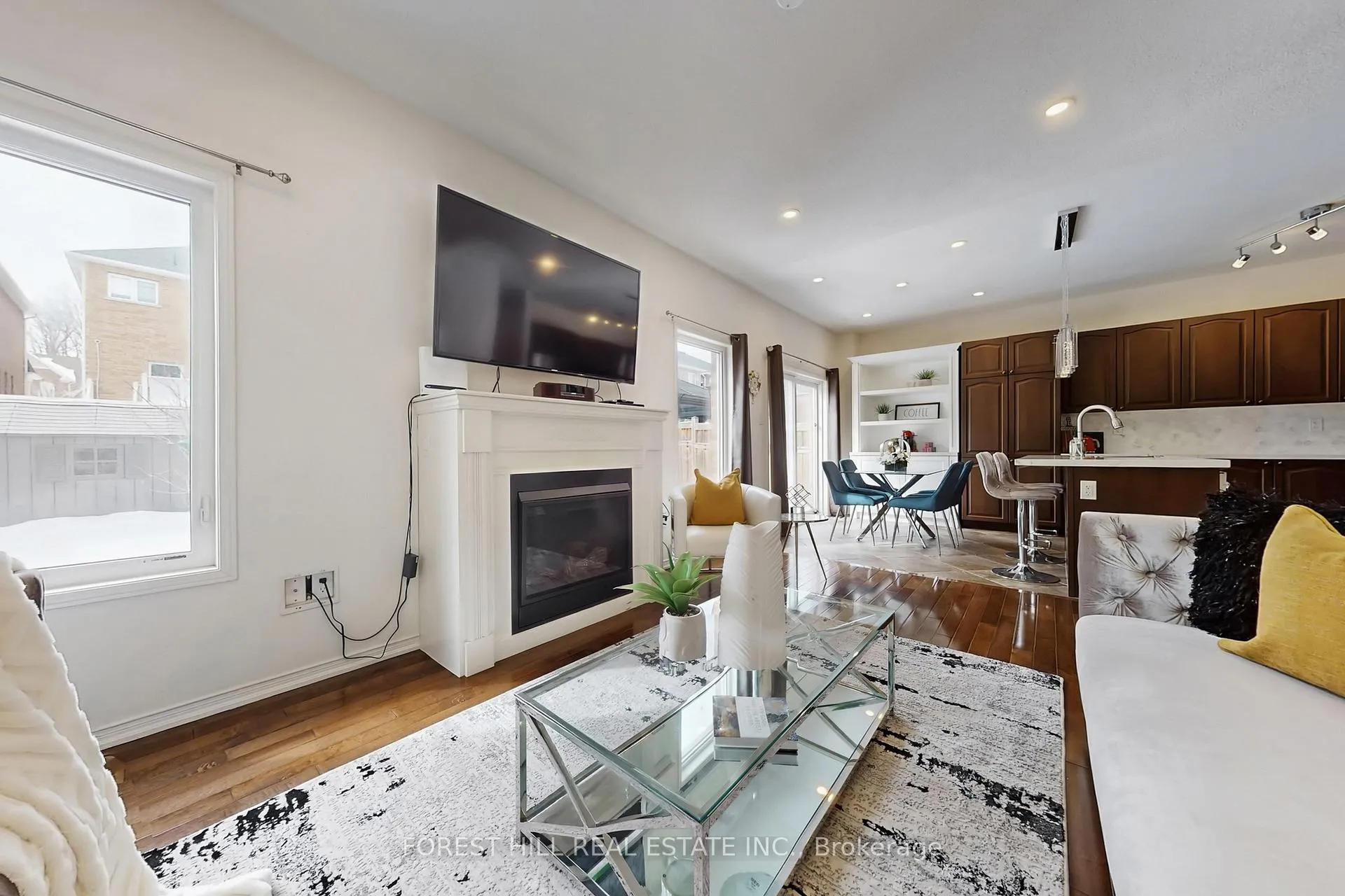 Photo 10 of 2020 Magee Court, Oshawa, Taunton — HOMEH