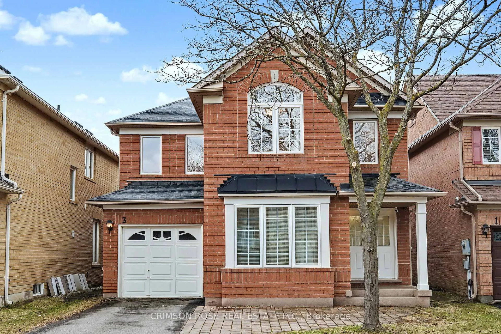 Photo 2 of 3 Drawbridge Drive, Markham, Berczy — HOMEH