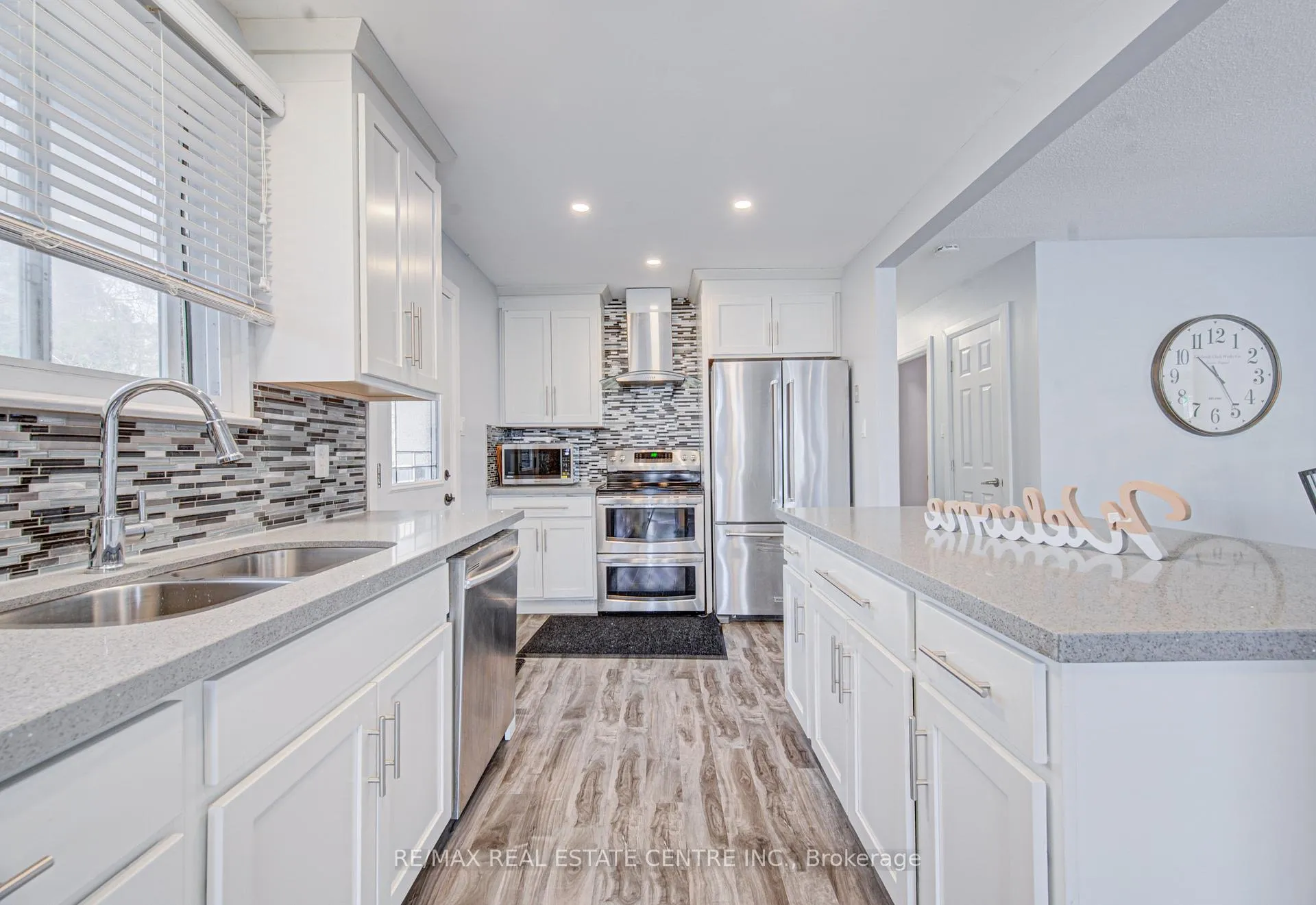 Photo 14 of 141 Mooregate Crescent, Kitchener — HOMEH
