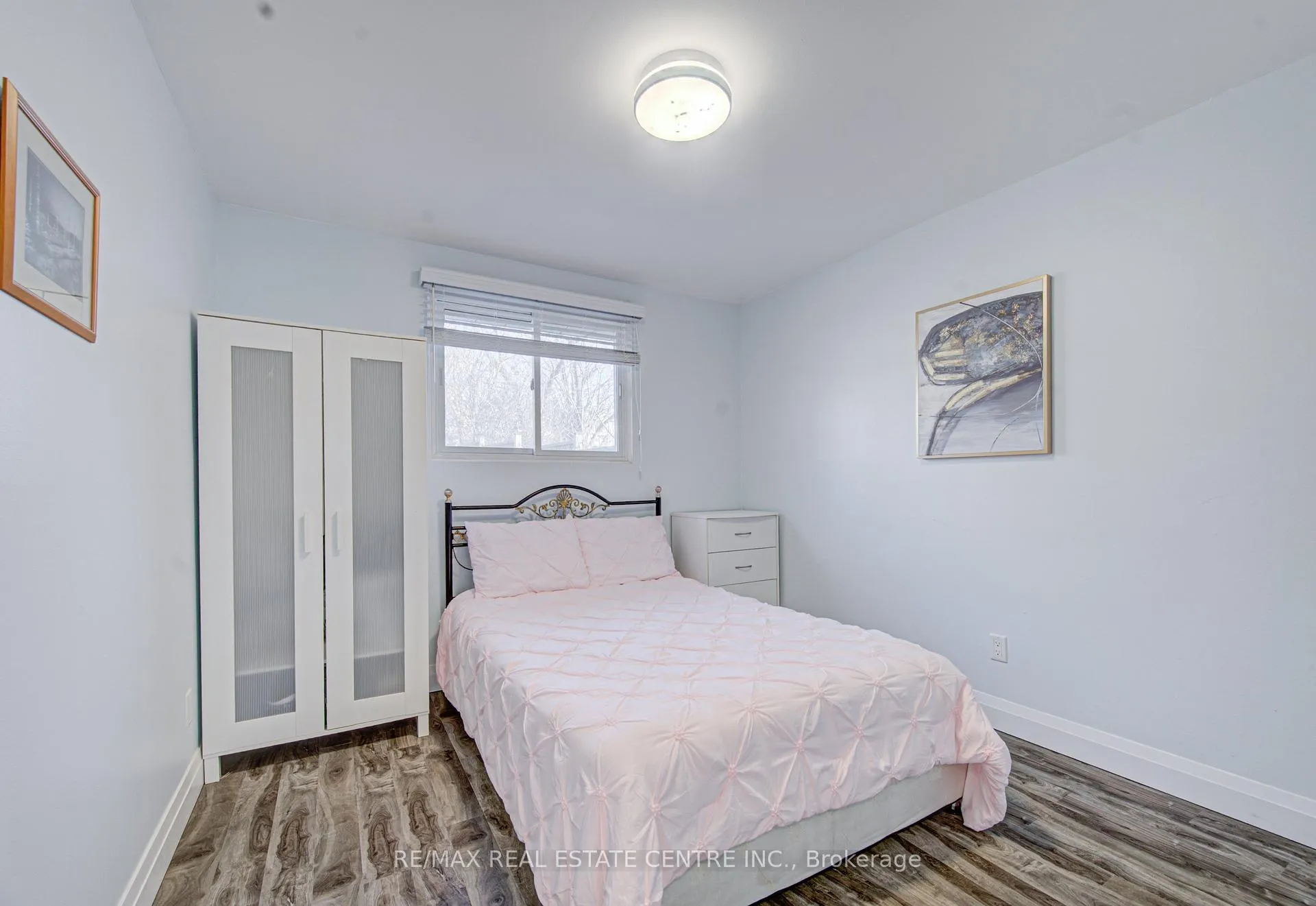 Photo 22 of 141 Mooregate Crescent, Kitchener — HOMEH