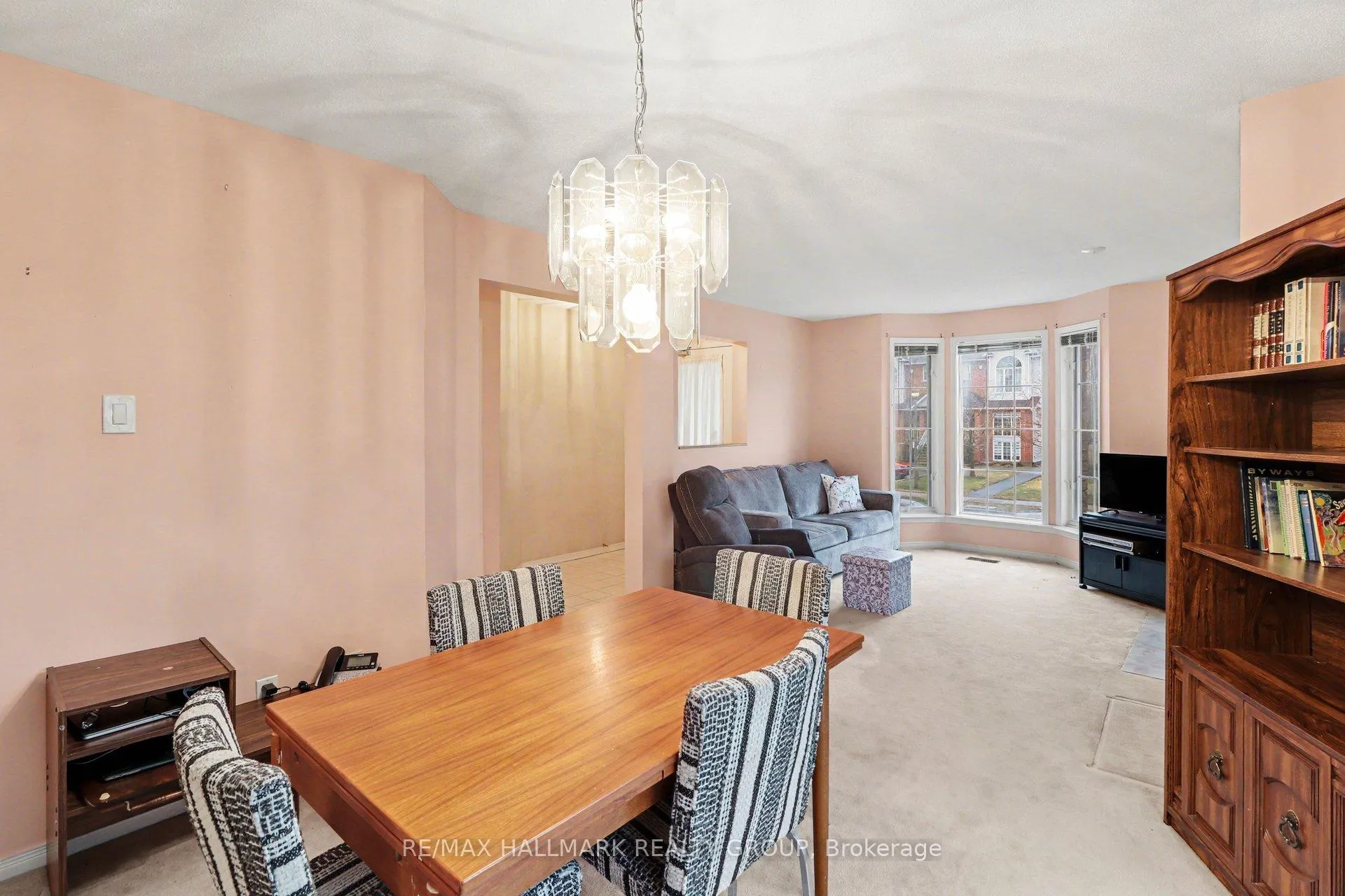 Photo 13 of 4460 Harper Avenue, Ottawa, Carson Grove — HOMEH