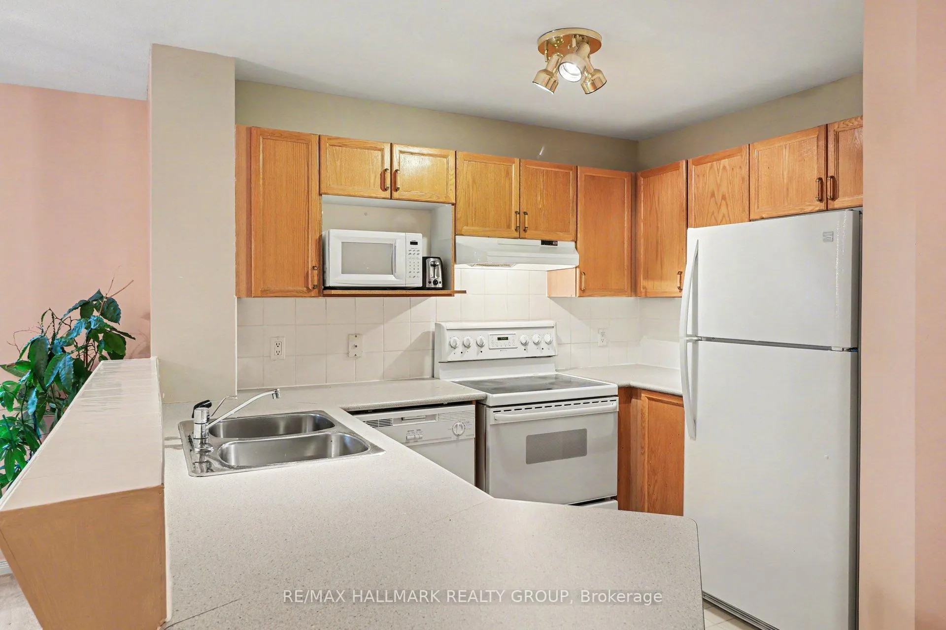 Photo 17 of 4460 Harper Avenue, Ottawa, Carson Grove — HOMEH