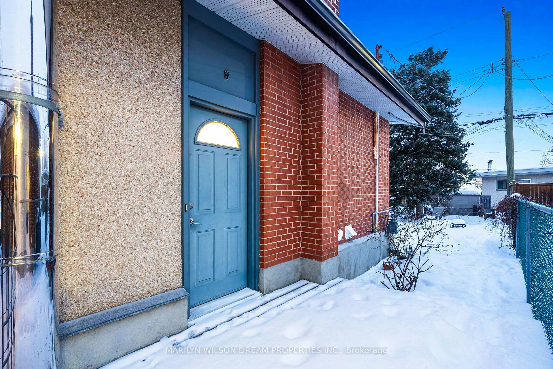 Photo 30 of 2422 Magnus Avenue, Ottawa, Hawthorne Meadows — HOMEH