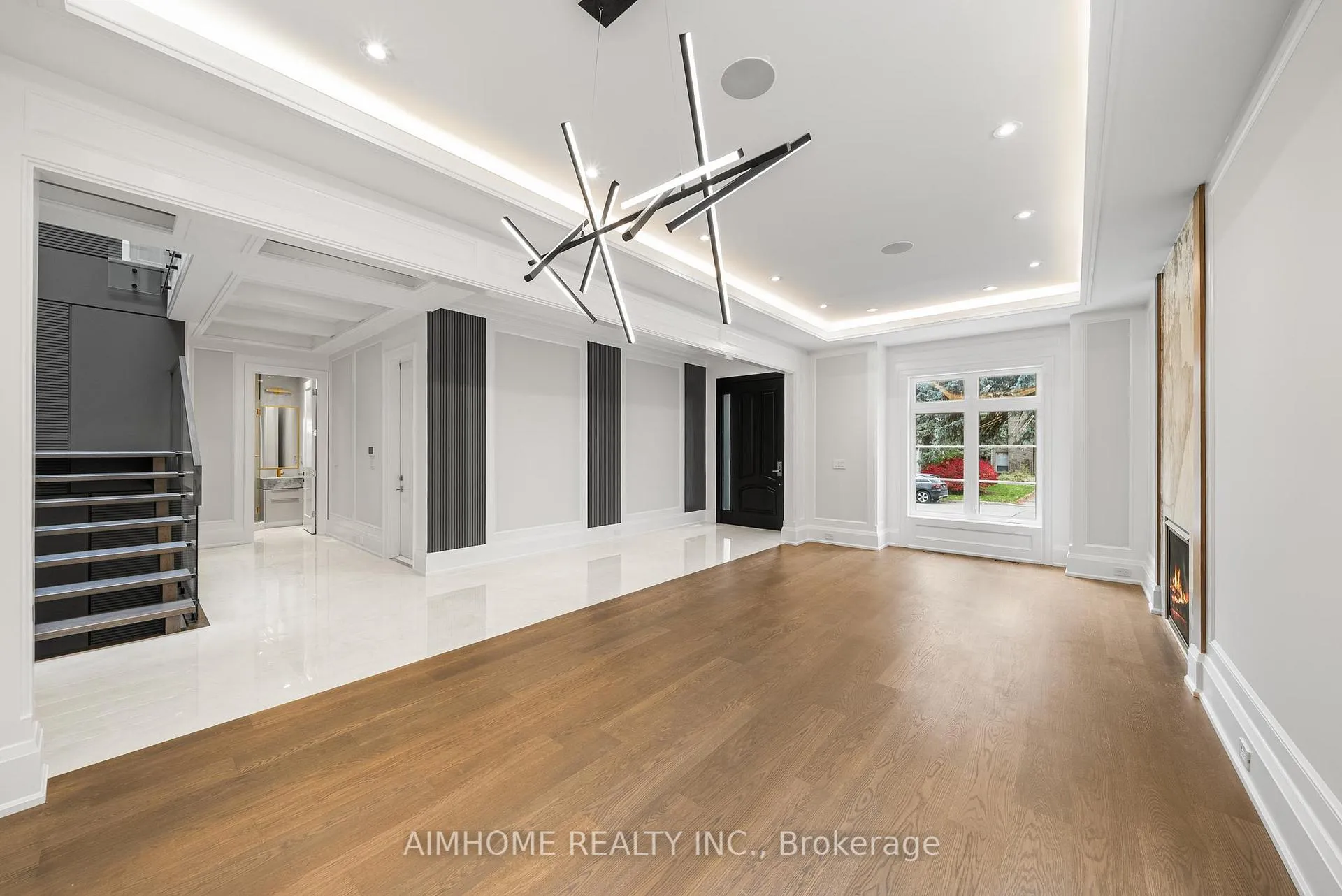Photo 4 of 21 Summerfeldt Crescent, Markham, Unionville — HOMEH