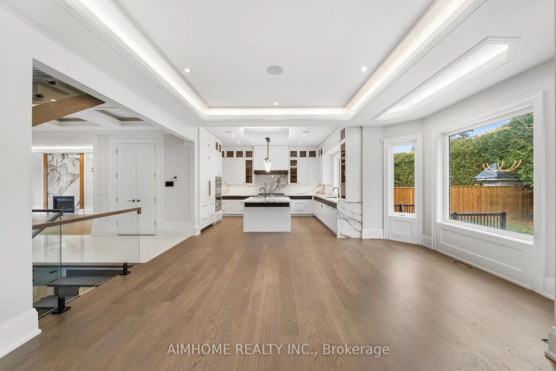 Photo 7 of 21 Summerfeldt Crescent, Markham, Unionville — HOMEH