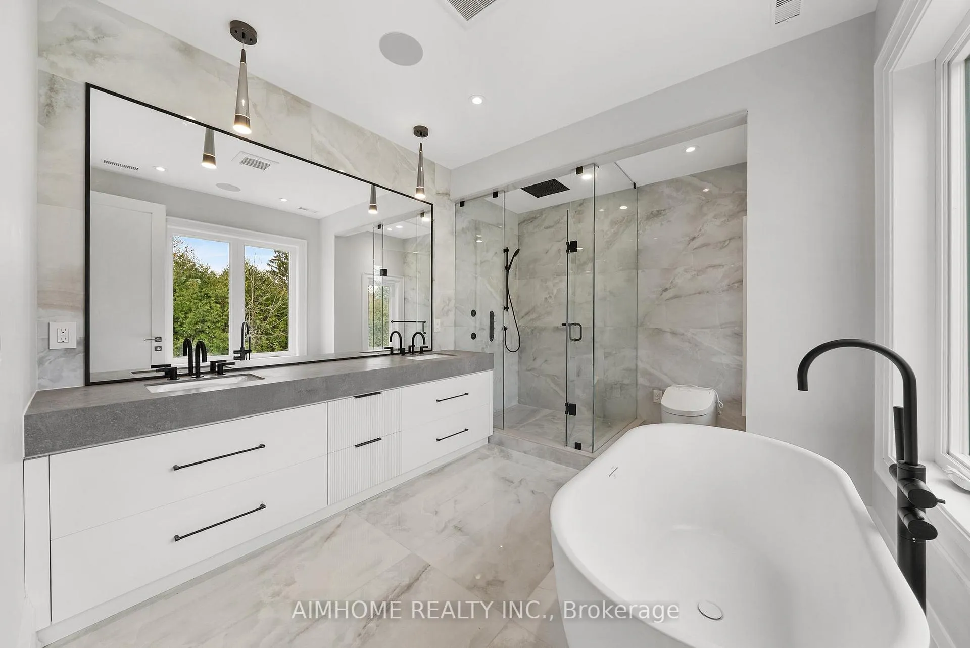 Photo 13 of 21 Summerfeldt Crescent, Markham, Unionville — HOMEH