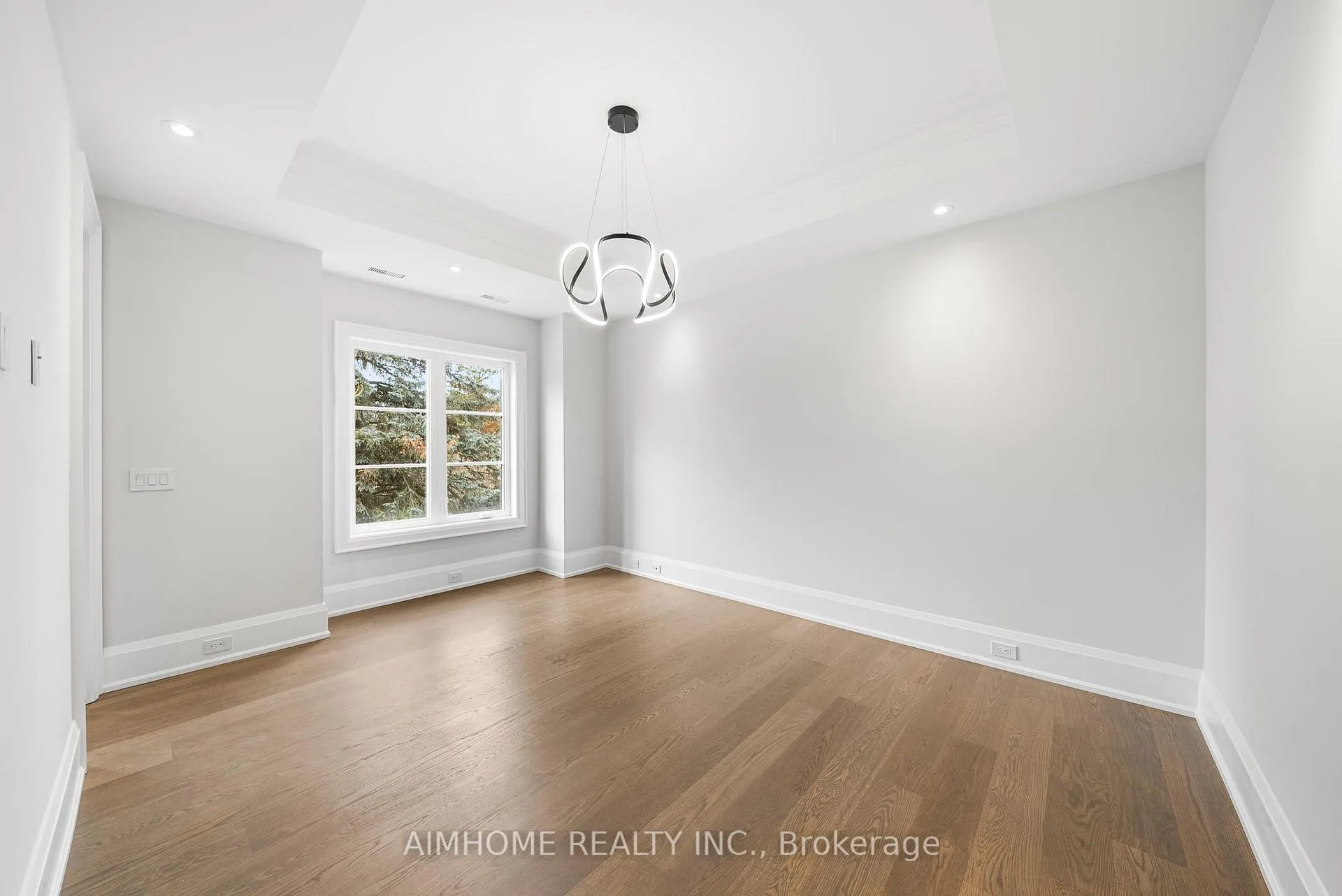 Photo 14 of 21 Summerfeldt Crescent, Markham, Unionville — HOMEH