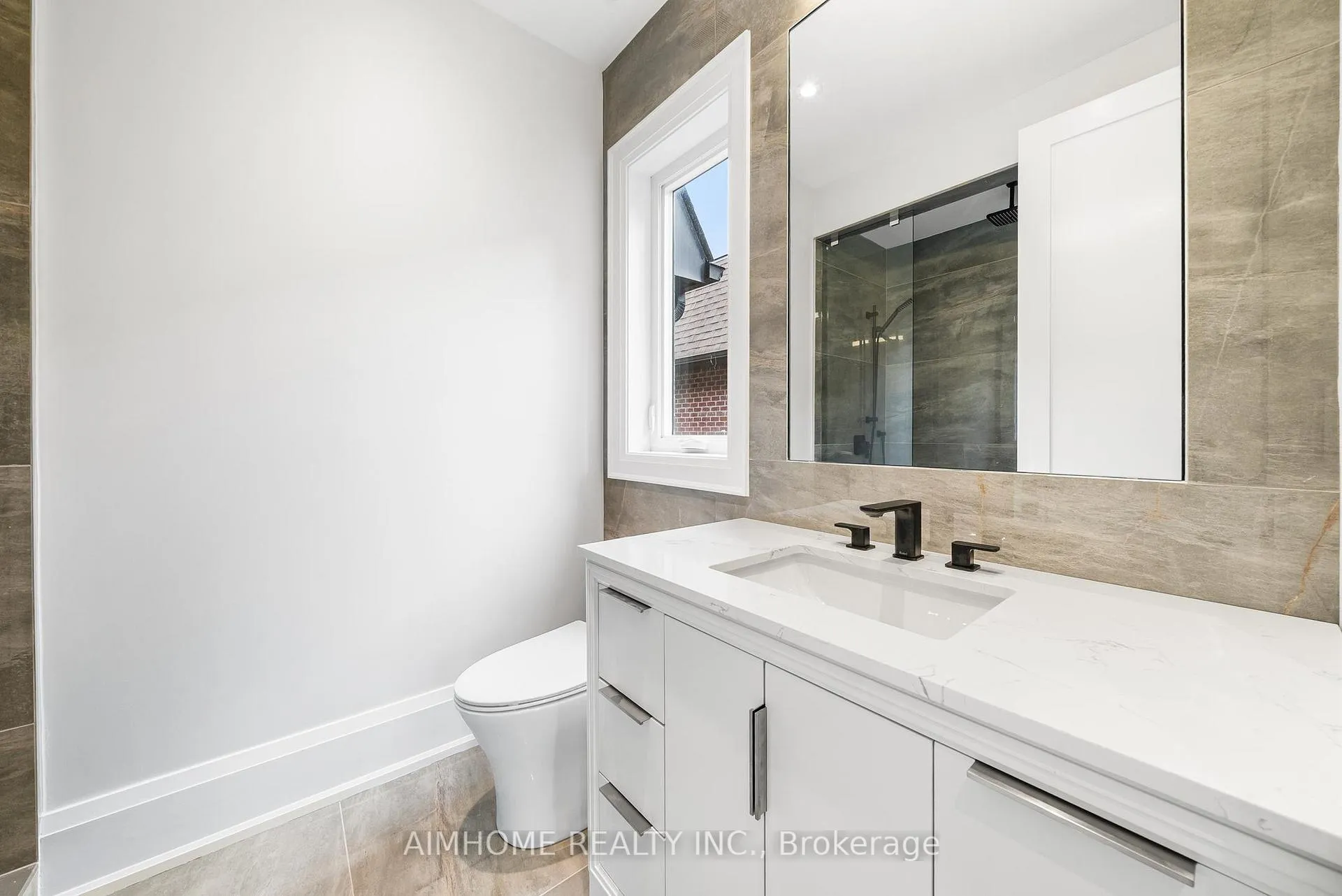 Photo 18 of 21 Summerfeldt Crescent, Markham, Unionville — HOMEH