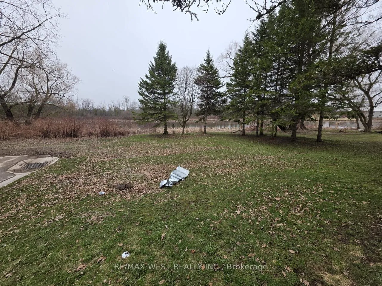 Photo 3 of 476 Hamilton Street, Huron-Kinloss, Lucknow — HOMEH