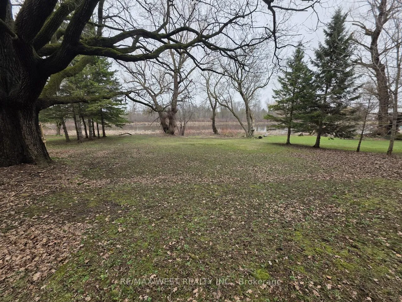 Photo 5 of 476 Hamilton Street, Huron-Kinloss, Lucknow — HOMEH