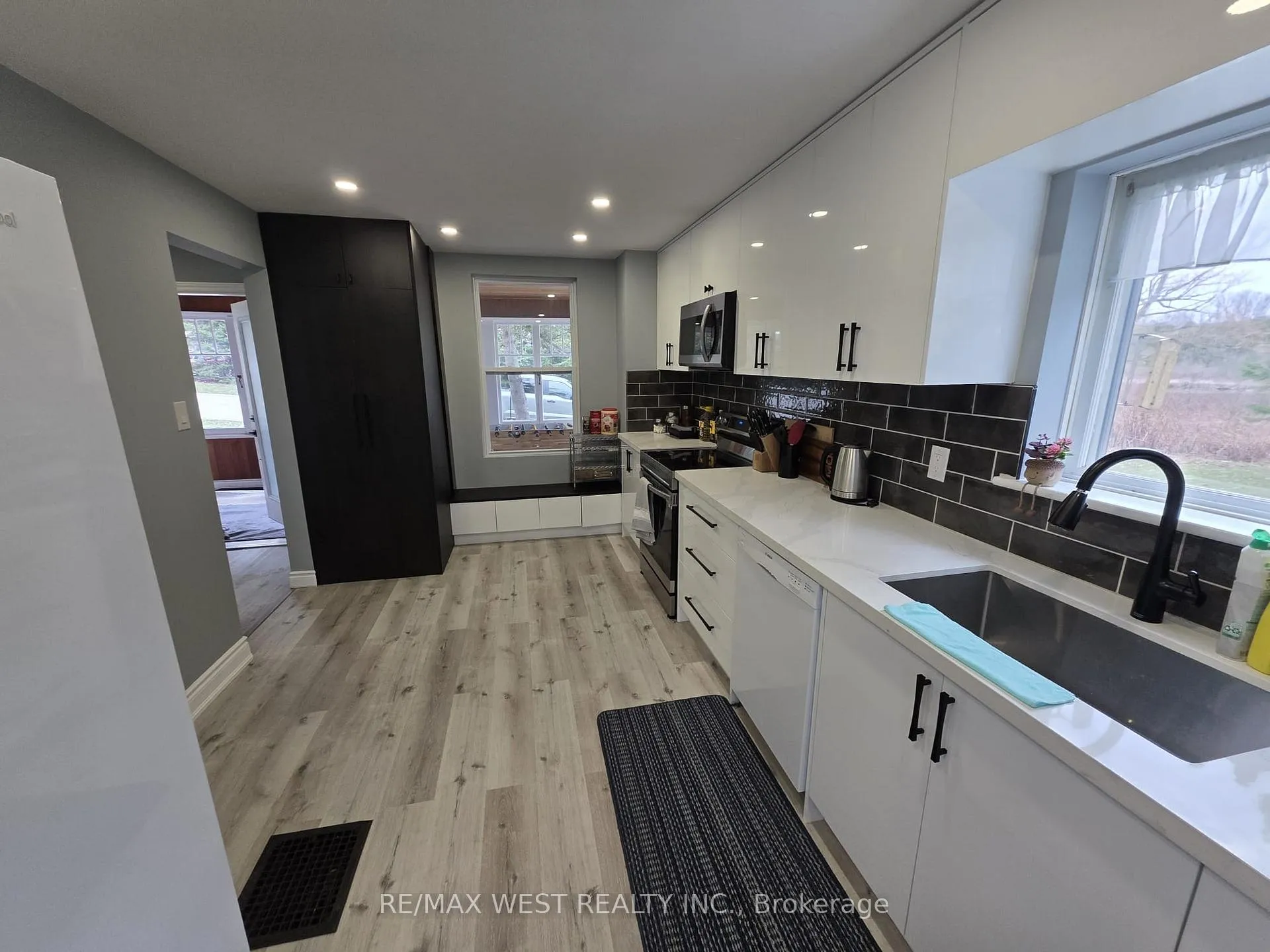 Photo 10 of 476 Hamilton Street, Huron-Kinloss, Lucknow — HOMEH