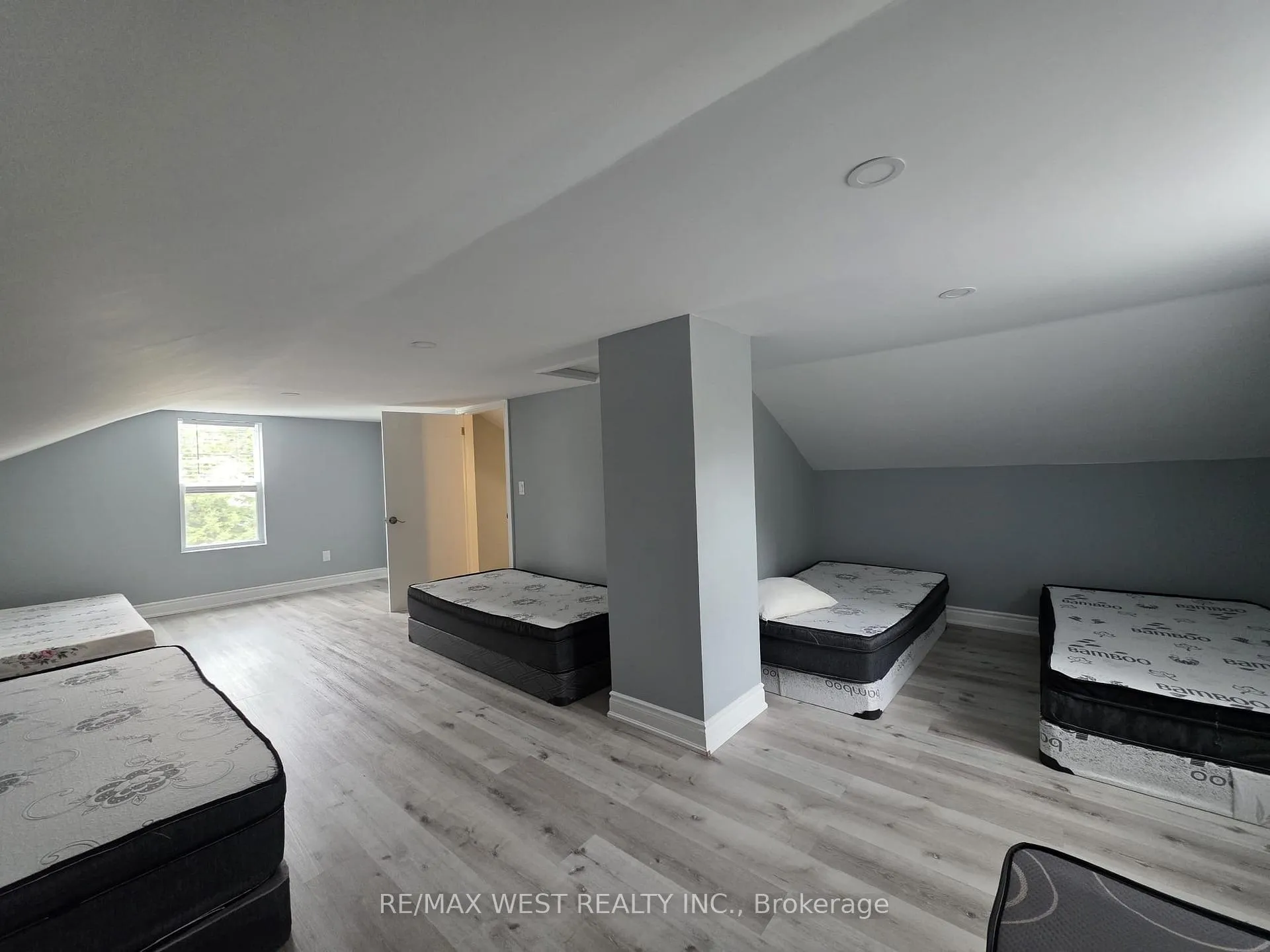 Photo 19 of 476 Hamilton Street, Huron-Kinloss, Lucknow — HOMEH