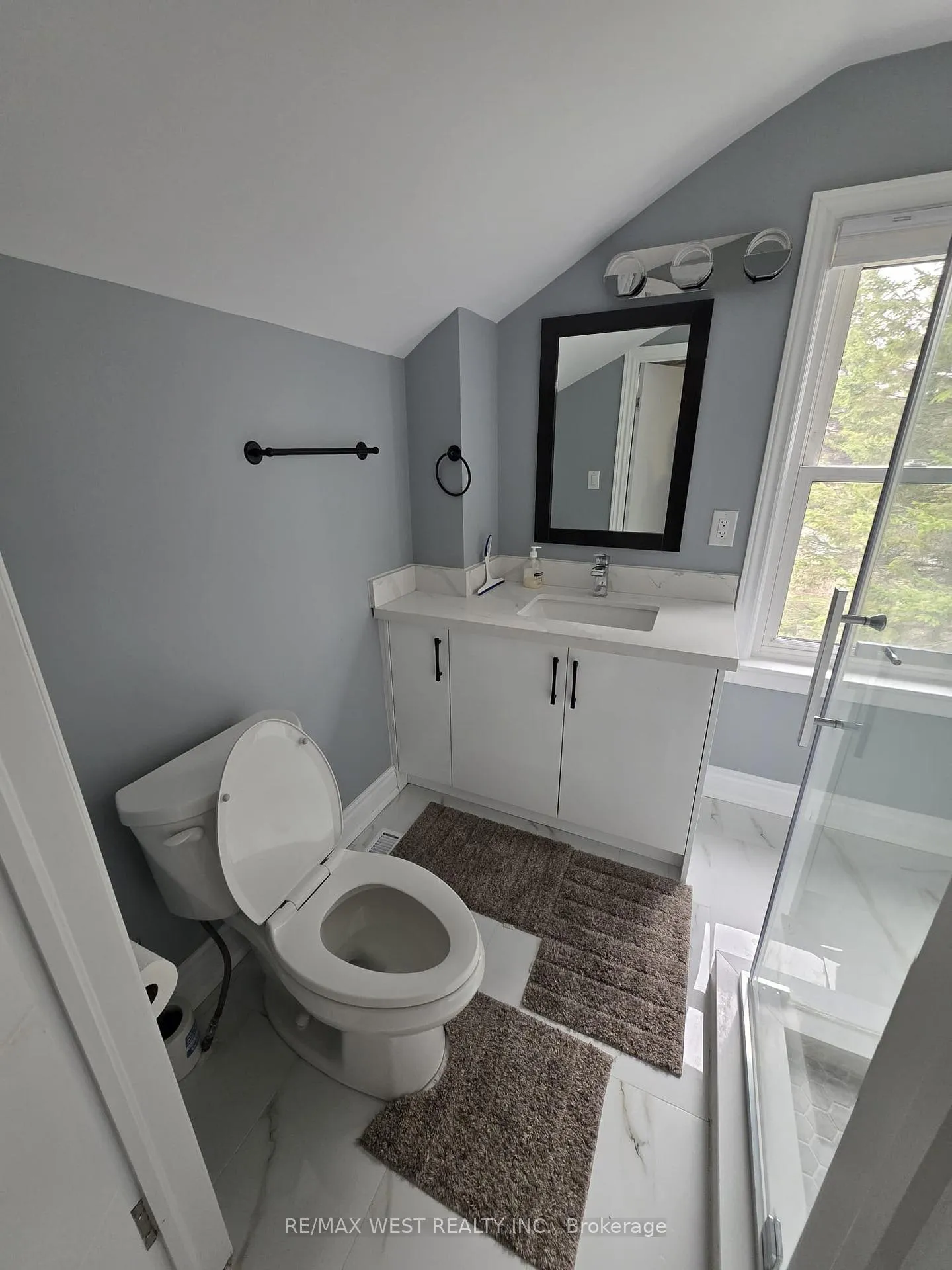 Photo 32 of 476 Hamilton Street, Huron-Kinloss, Lucknow — HOMEH