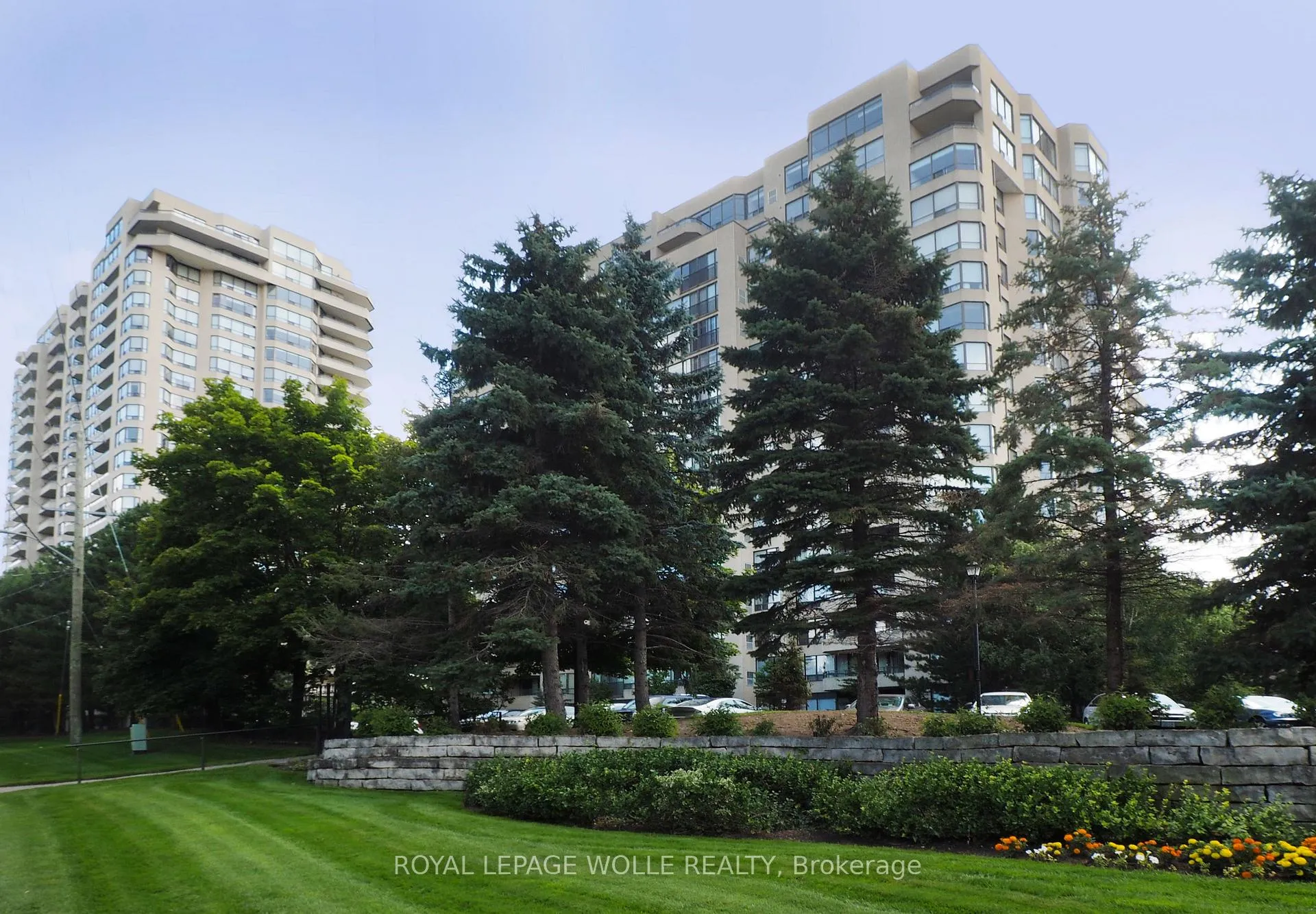 Photo 1 of Unit 1103, 4 Willow Street, Waterloo — HOMEH