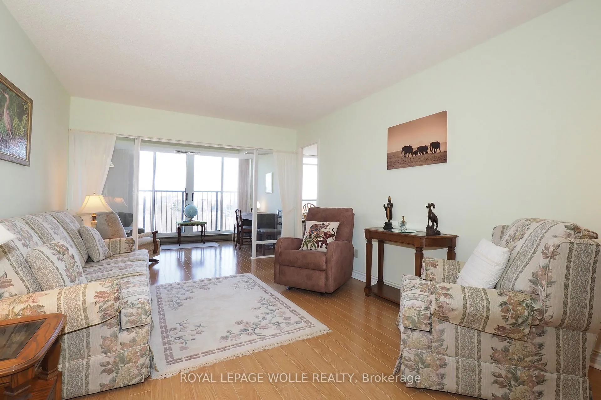 Photo 5 of Unit 1103, 4 Willow Street, Waterloo — HOMEH