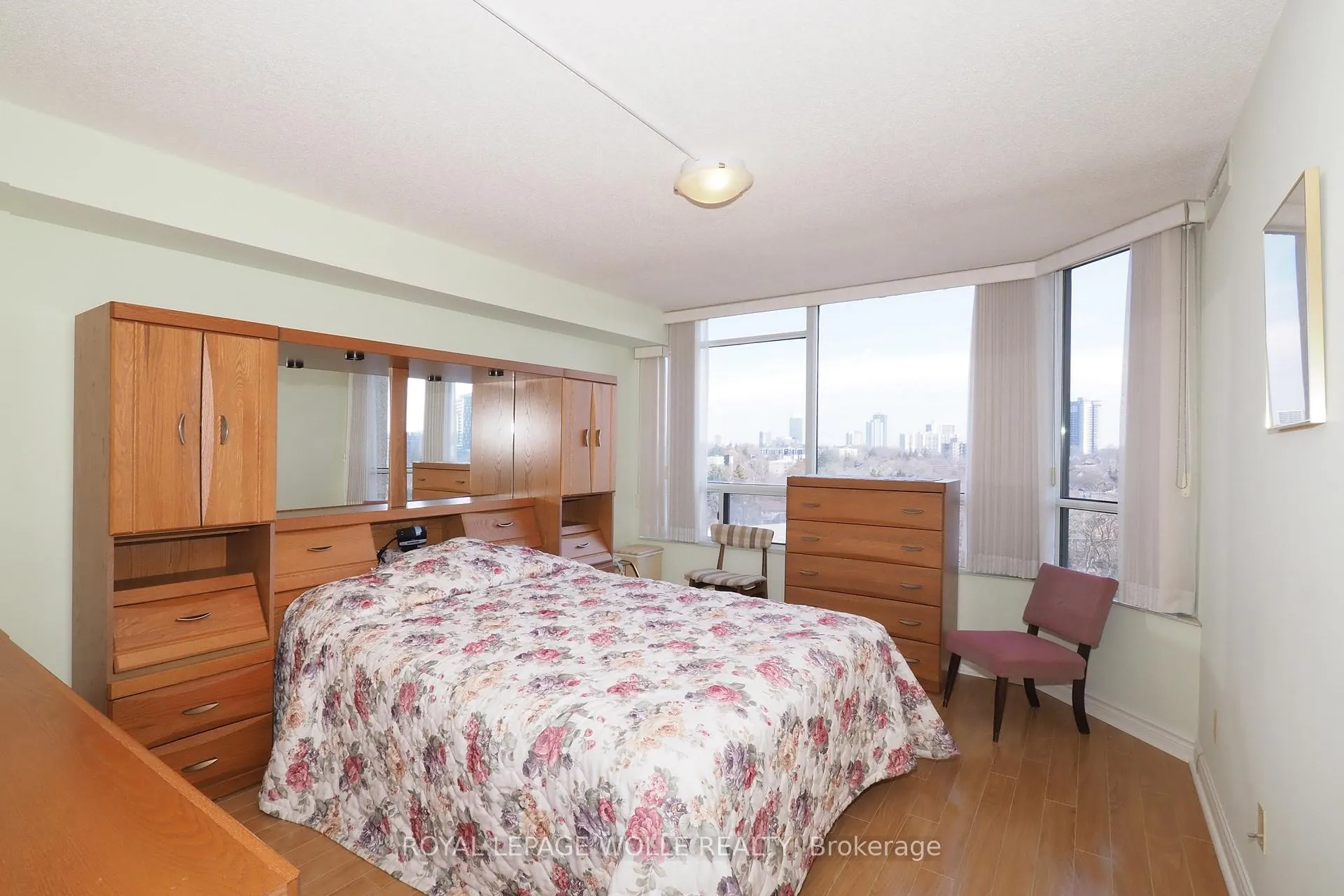 Photo 14 of Unit 1103, 4 Willow Street, Waterloo — HOMEH