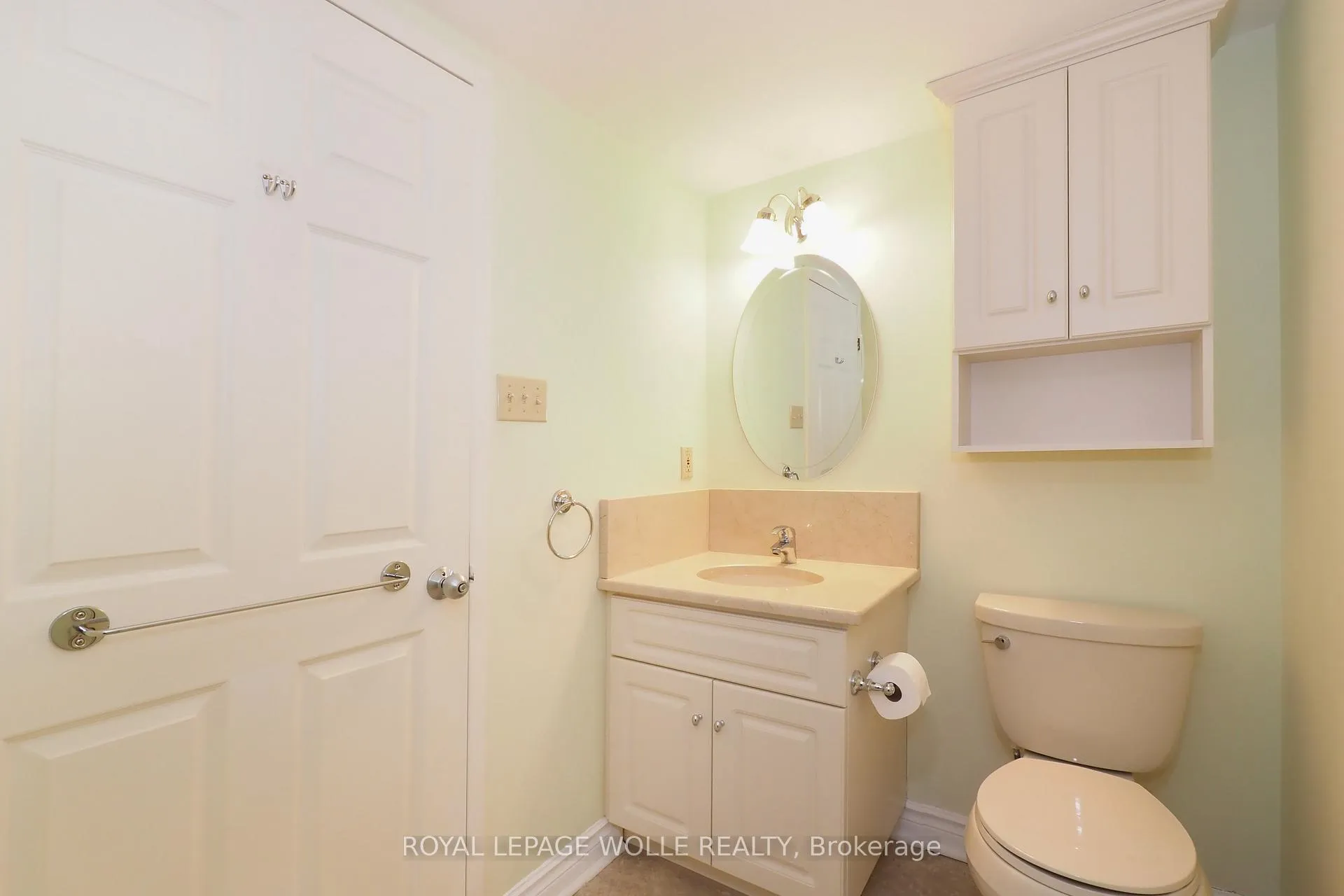 Photo 20 of Unit 1103, 4 Willow Street, Waterloo — HOMEH