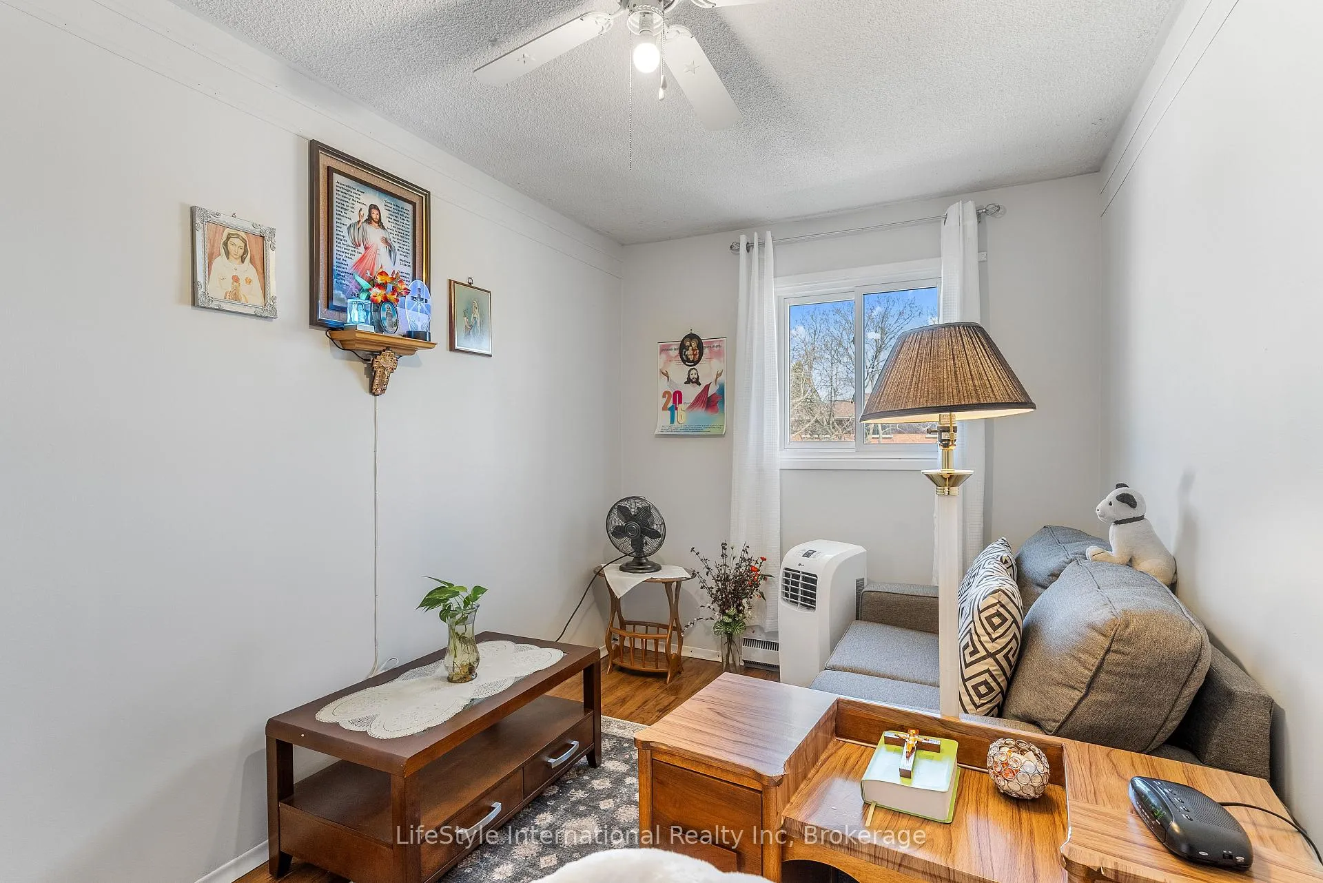 Photo 26 of 9 Hampton Street, Brantford — HOMEH