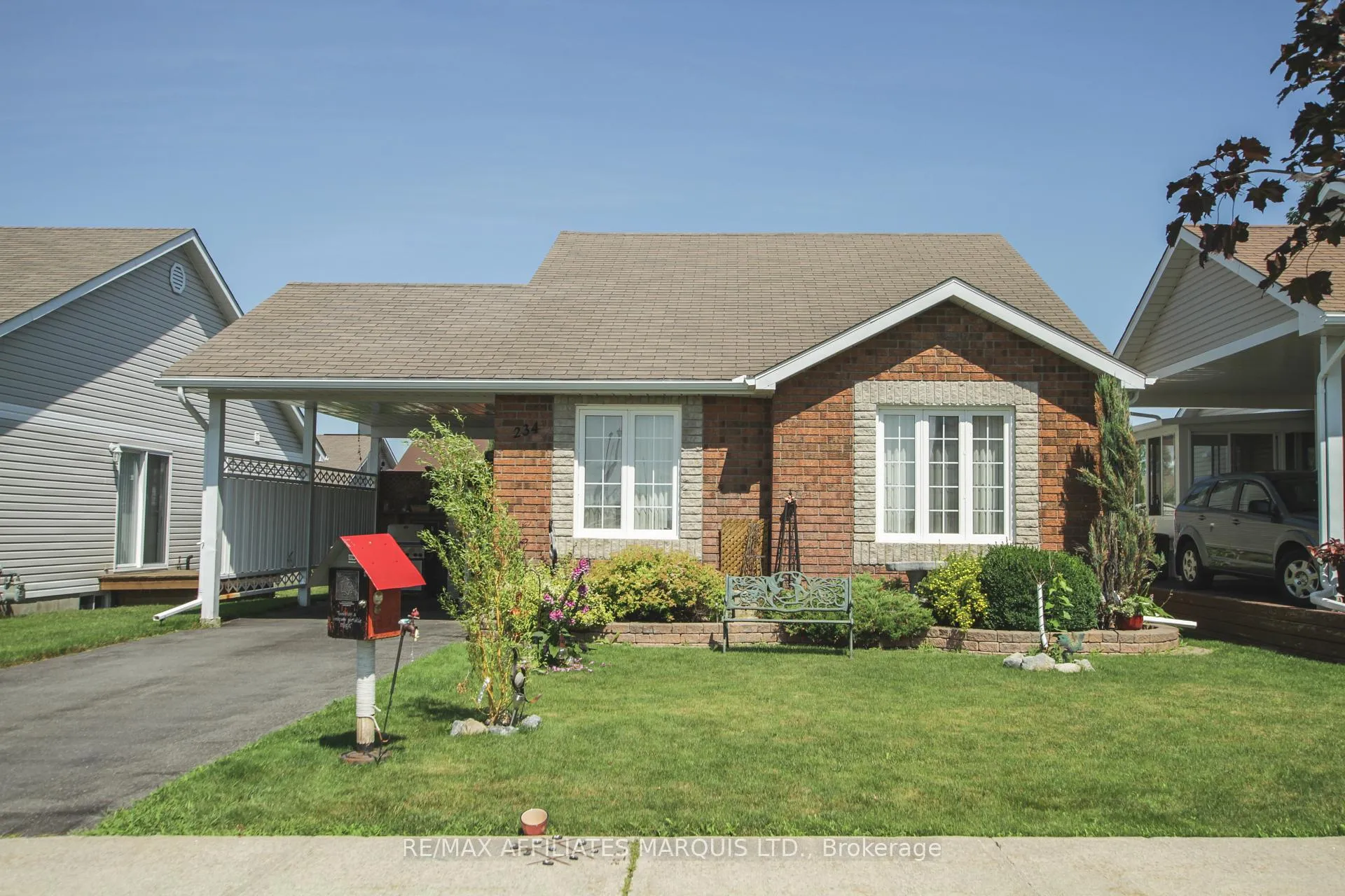 Photo 1 of 234 Hemlock Crescent, Cornwall — HOMEH