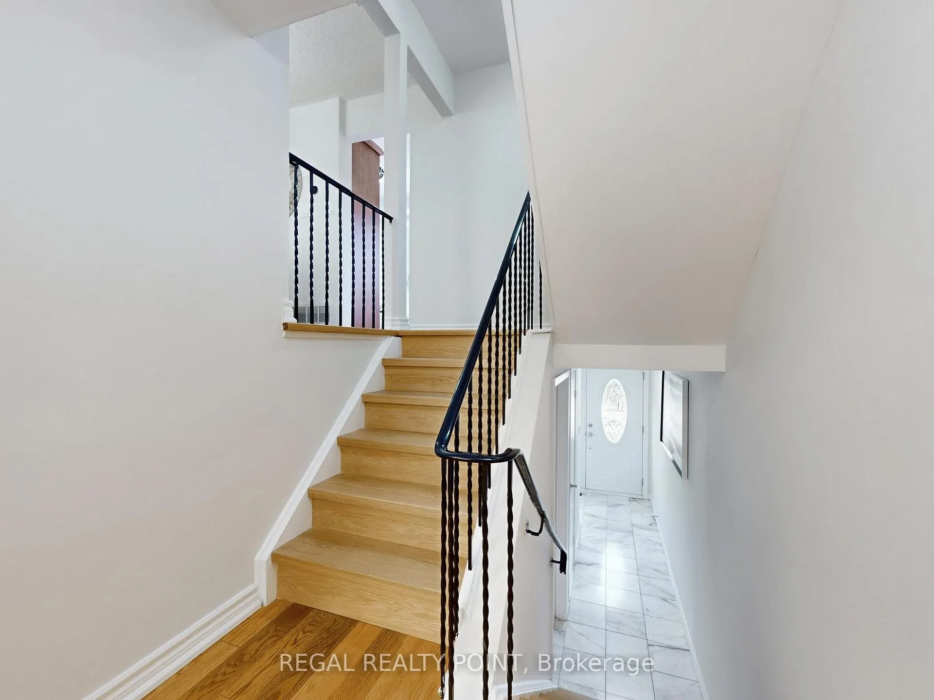 Photo 2 of Unit 63, 100 Bridletowne Circle, Scarborough, L'Amoreaux — HOMEH