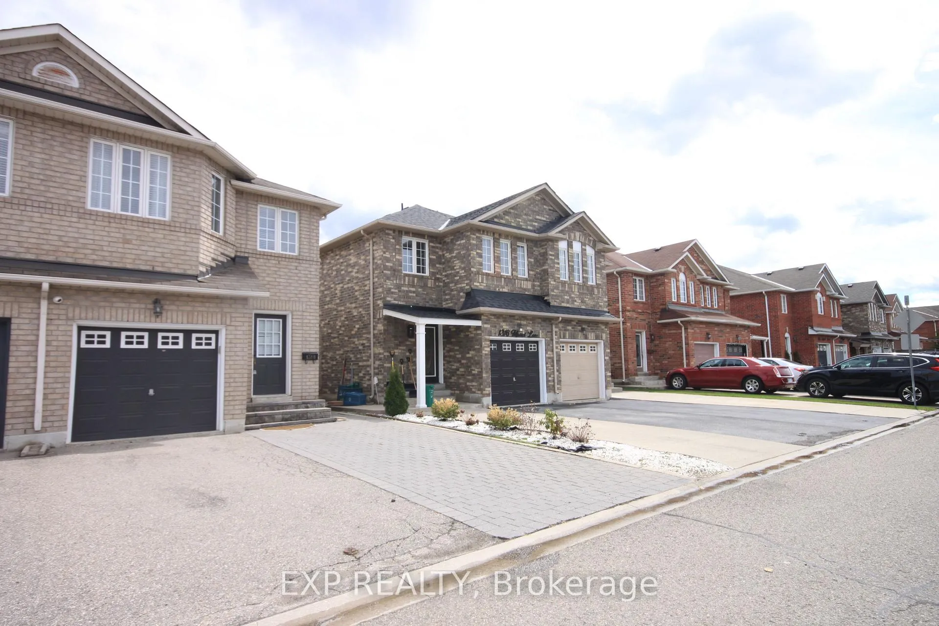 Photo 2 of 1318 Mowat Lane, Milton, Dempsey — HOMEH
