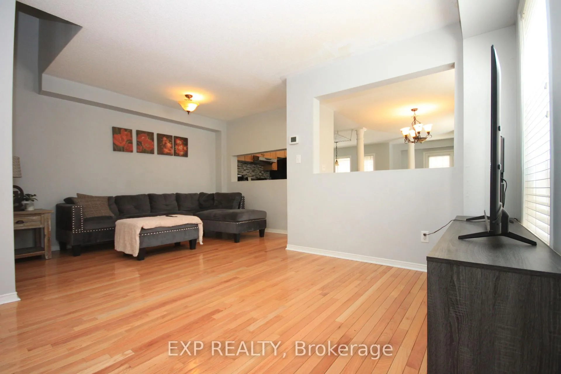 Photo 4 of 1318 Mowat Lane, Milton, Dempsey — HOMEH