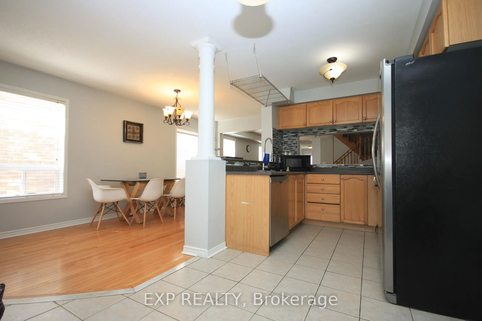 Photo 9 of 1318 Mowat Lane, Milton, Dempsey — HOMEH