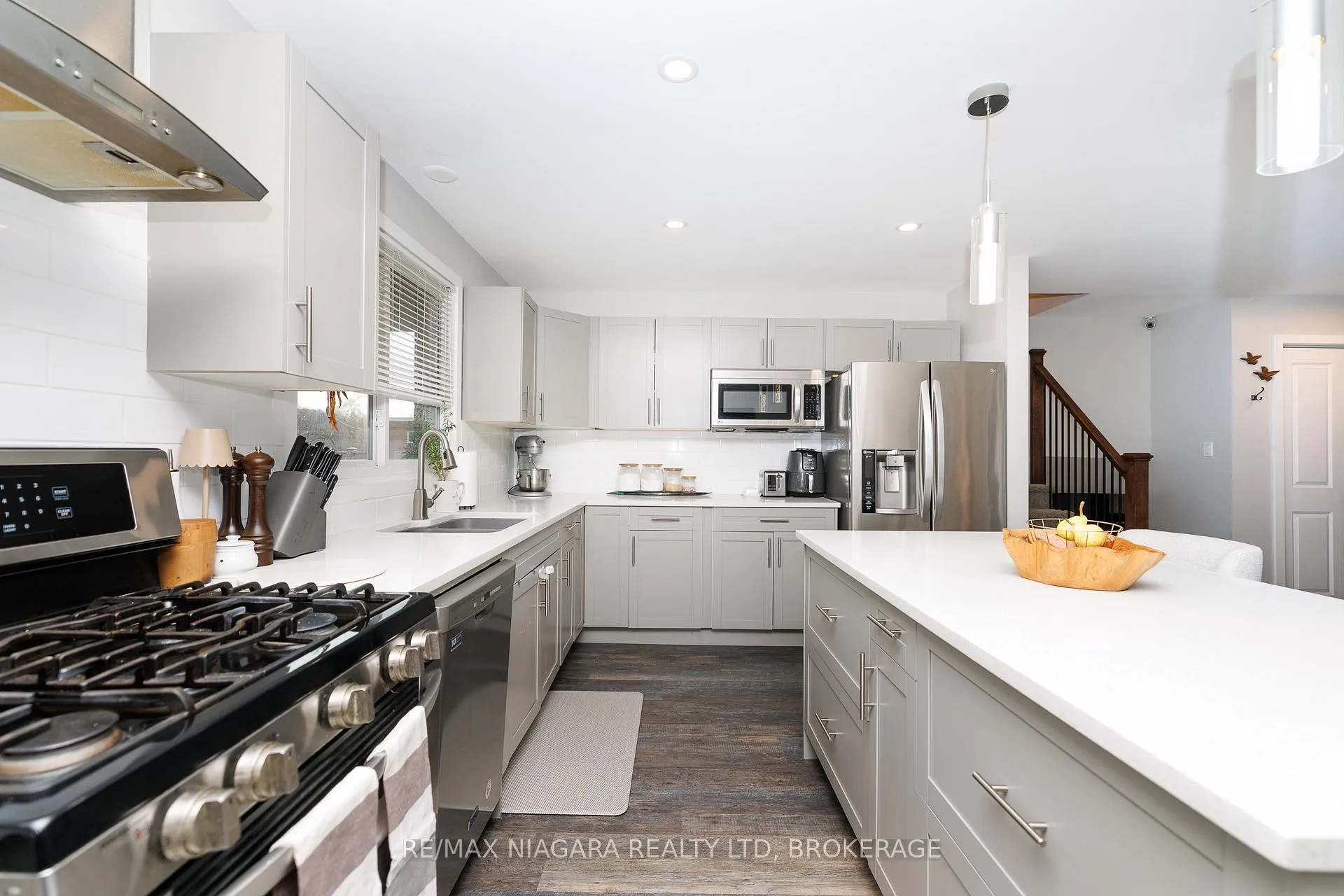 Photo 12 of 1 Royal Henley Boulevard, St. Catharines, Martindale Pond — HOMEH