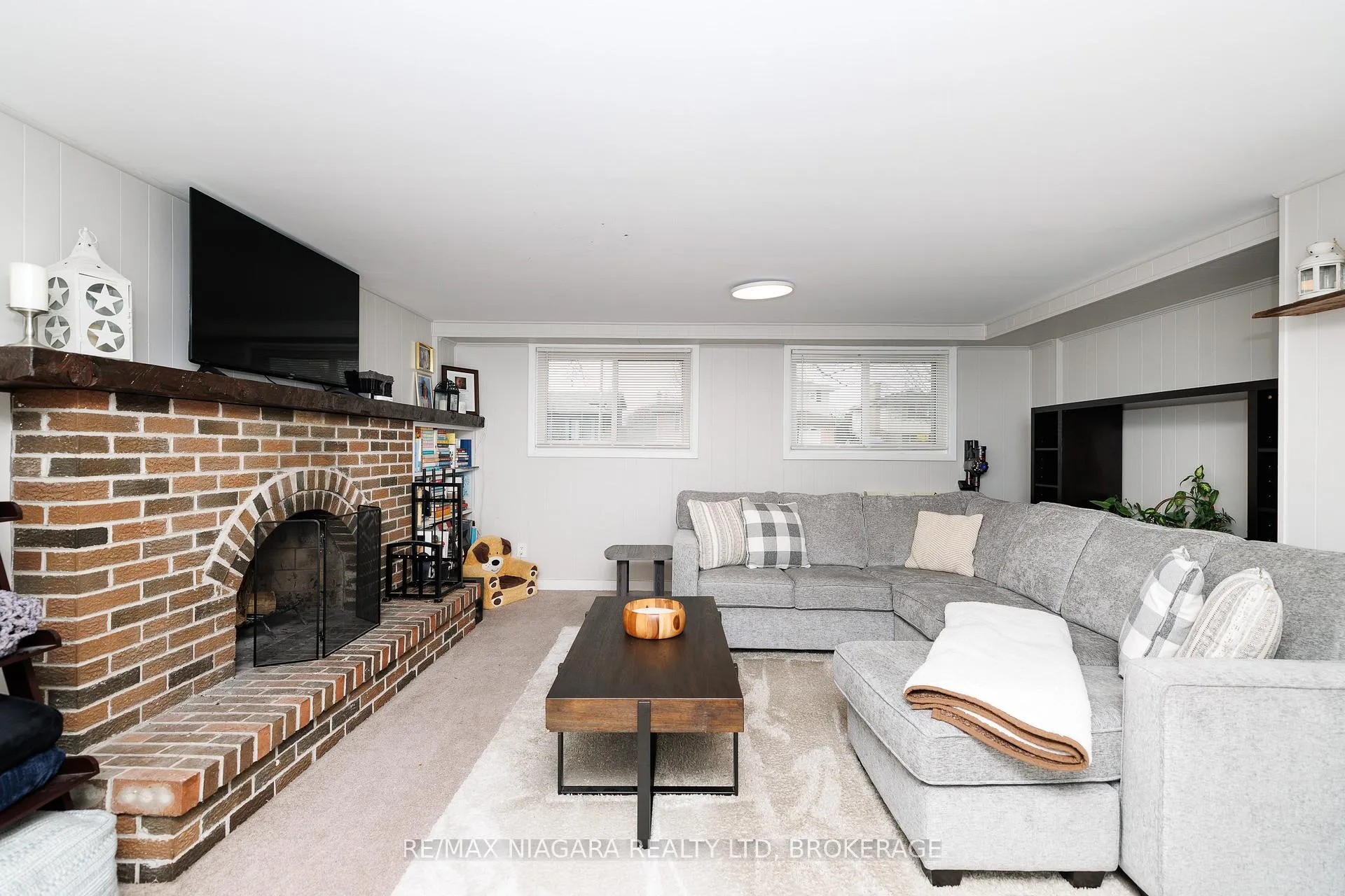 Photo 24 of 1 Royal Henley Boulevard, St. Catharines, Martindale Pond — HOMEH