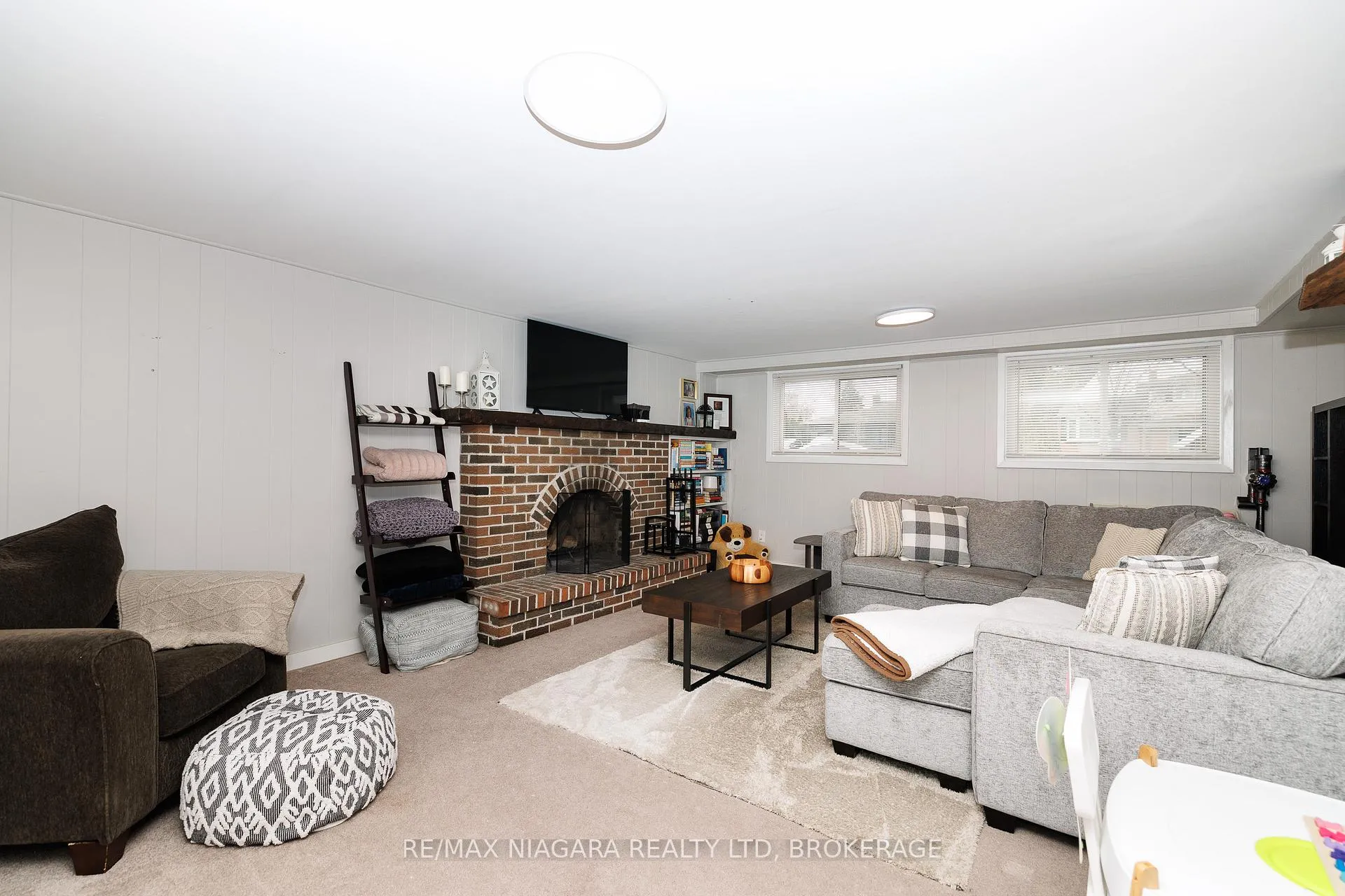 Photo 25 of 1 Royal Henley Boulevard, St. Catharines, Martindale Pond — HOMEH