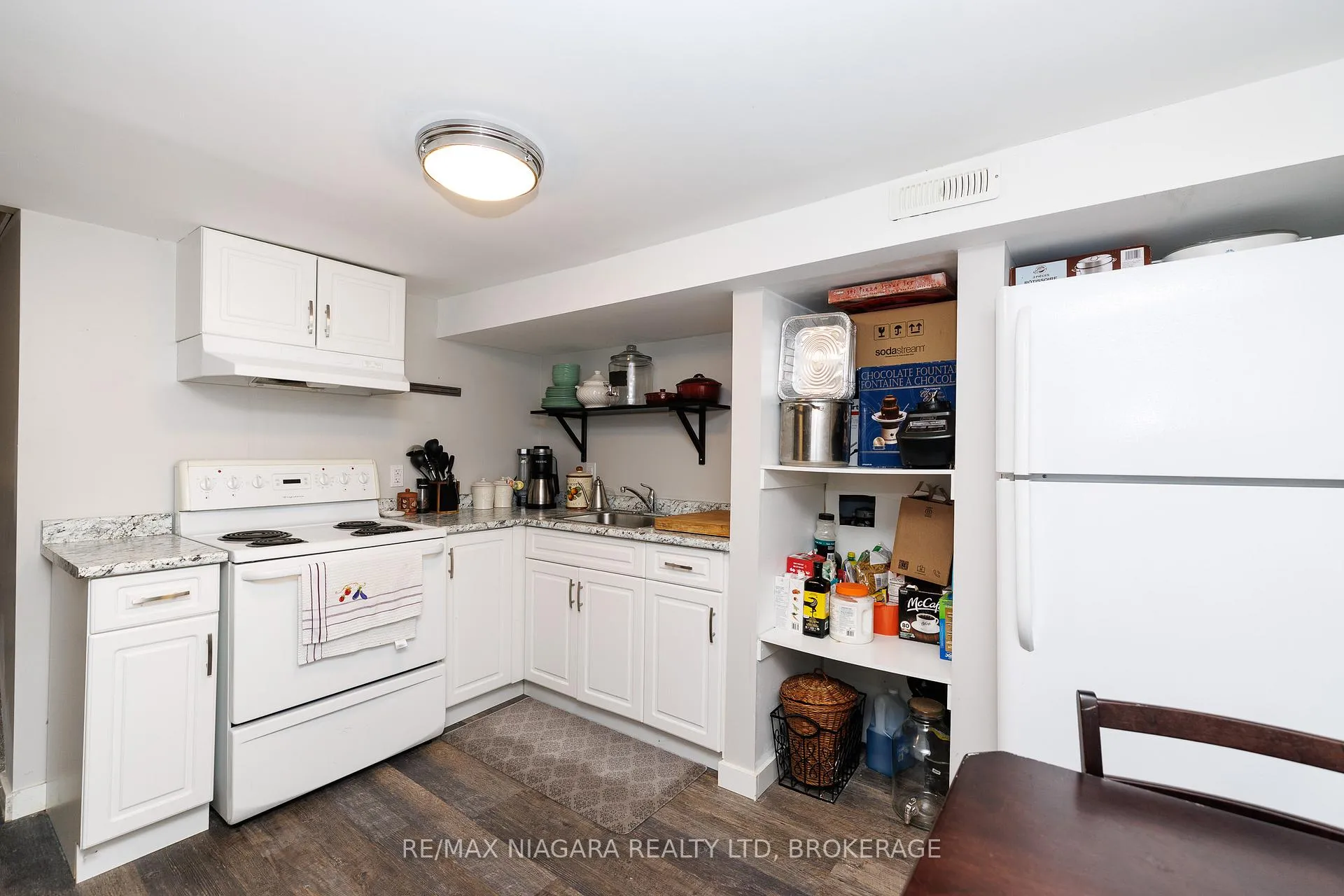 Photo 31 of 1 Royal Henley Boulevard, St. Catharines, Martindale Pond — HOMEH