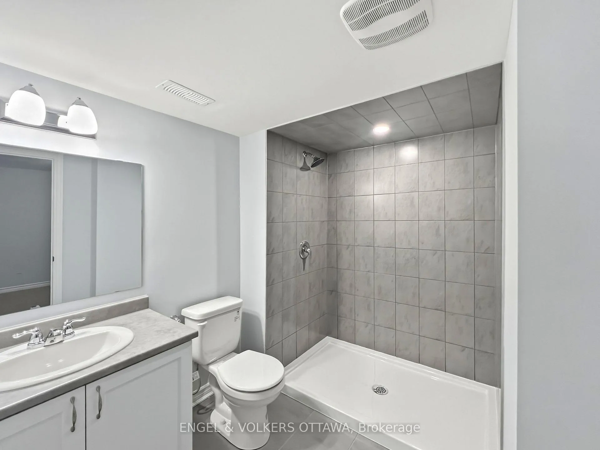 Photo 13 of Unit 44, 149 Anthracite Private, Ottawa, Barrhaven - Heritage Park — HOMEH